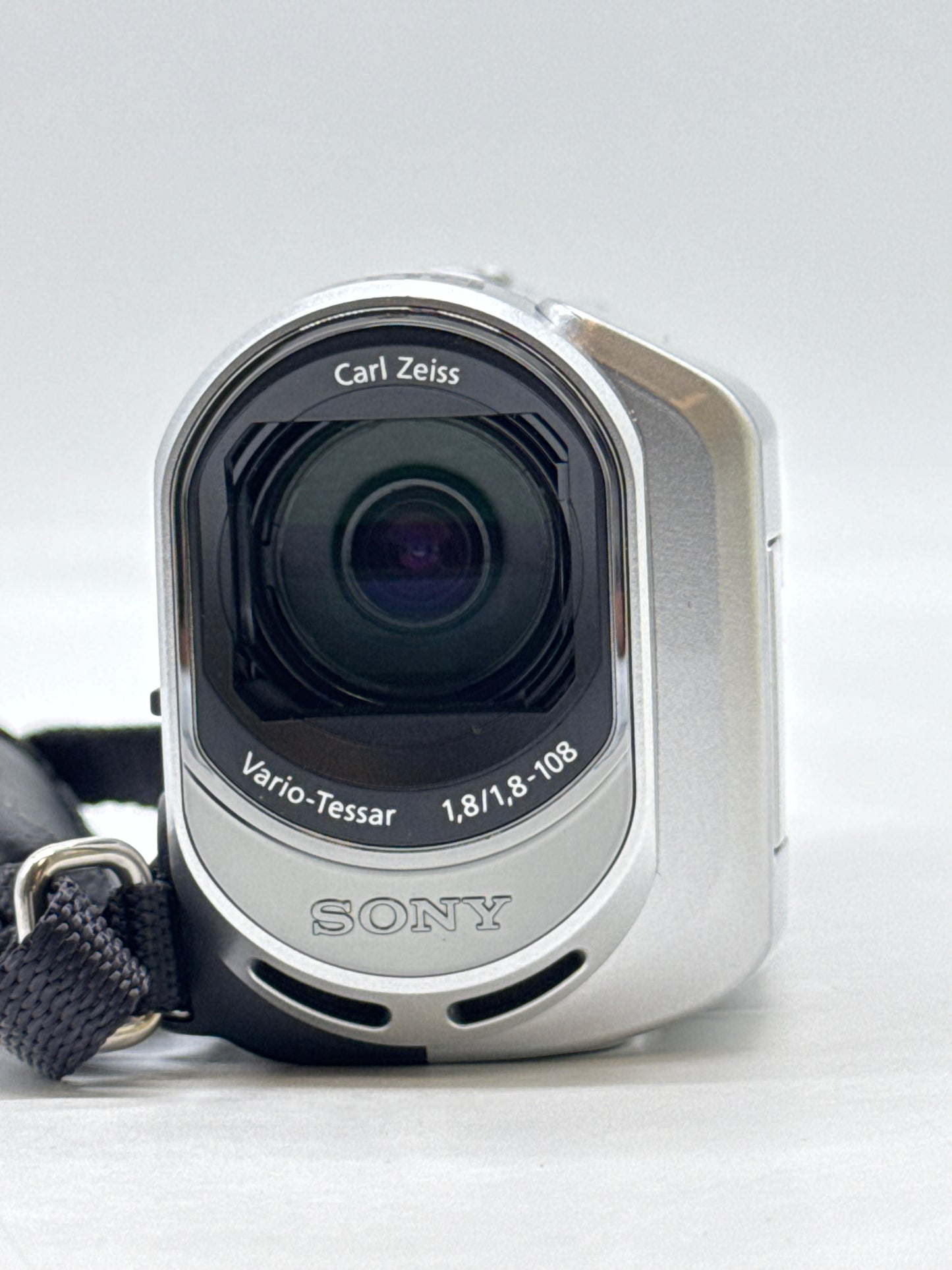 Sony Handycam DCR-SX40 60x Optical Zoom Compact Video Camera