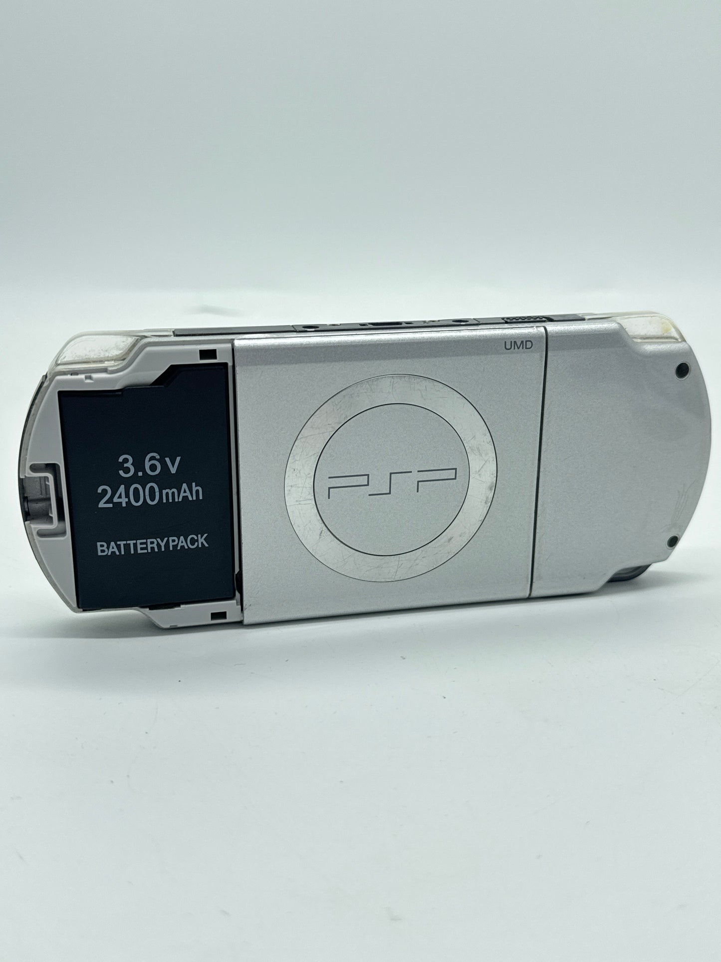 Sony PSP-2000 Silver Console #88  No Back Lid BAD UMD DRIVE READ AS IS