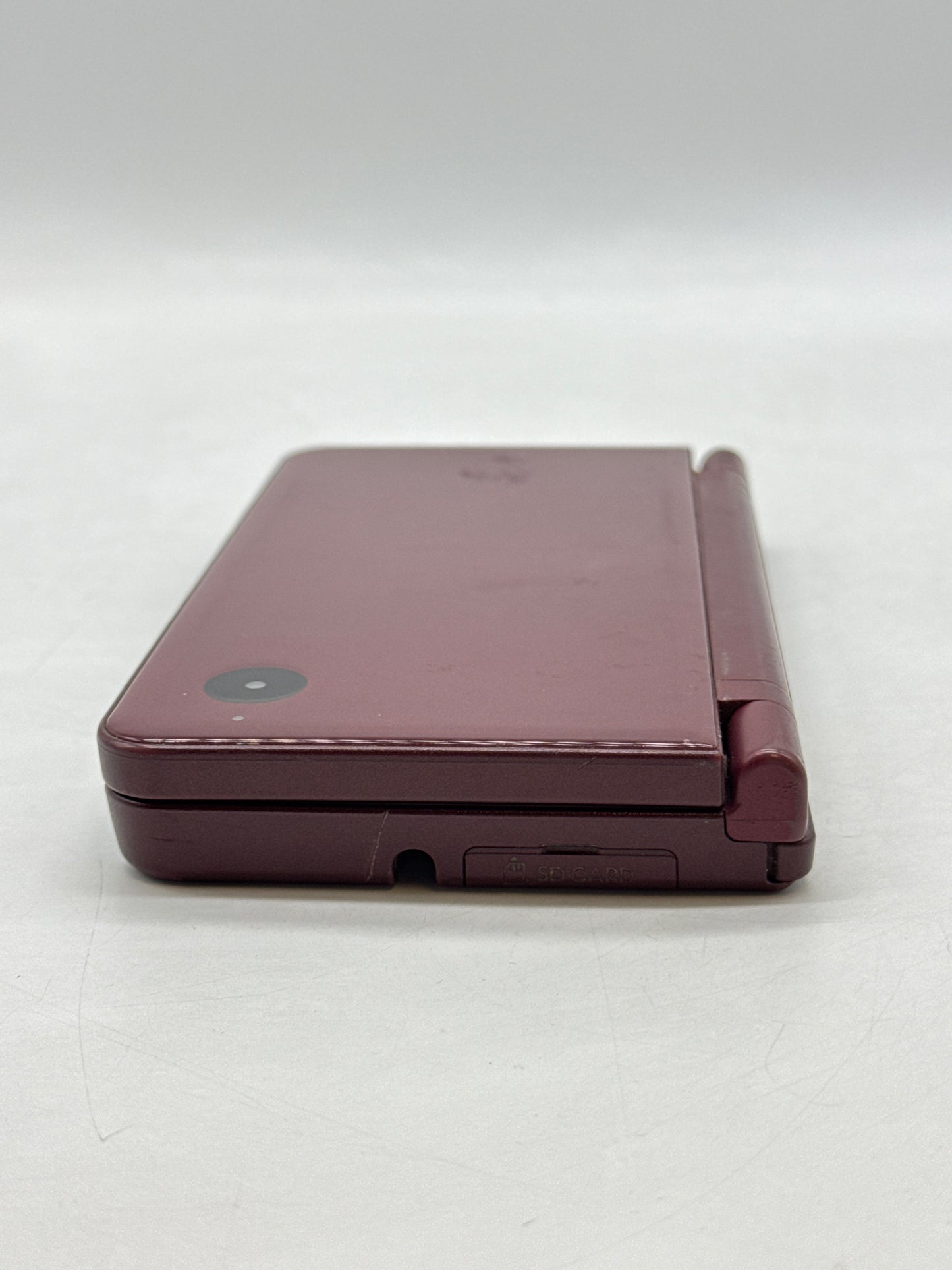 Nintendo DSi XL UTL-001(USA) Handheld Video Game Console Burgundy - Read!