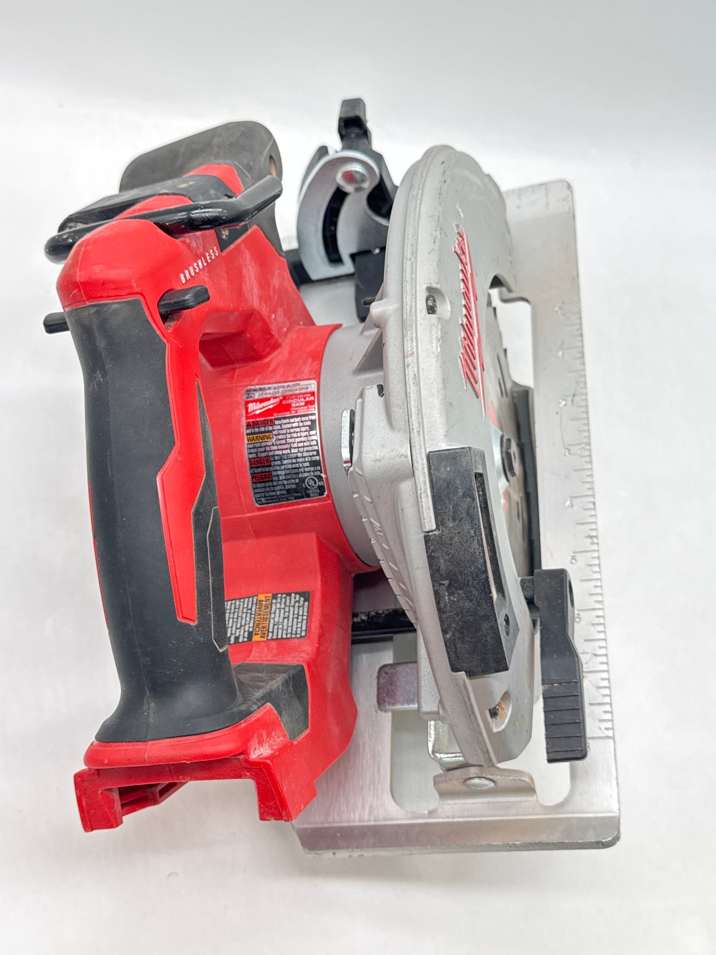 Milwaukee 2631-20 M18 Brushless 7-1/4 Circular Saw Tool-Only