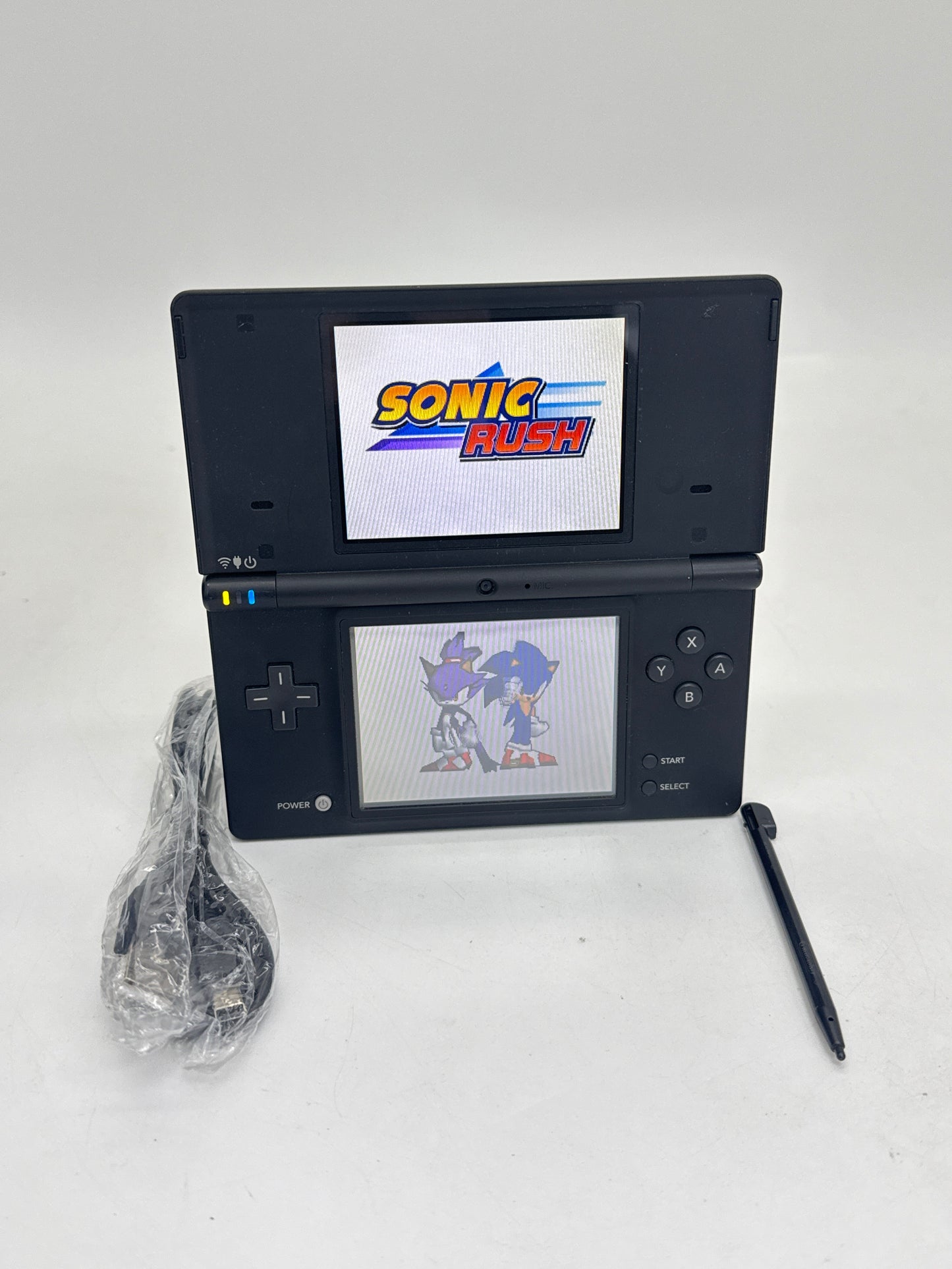 Nintendo DSi TWL-001(JPN) Black Console #347 w/ Stylus & Charger