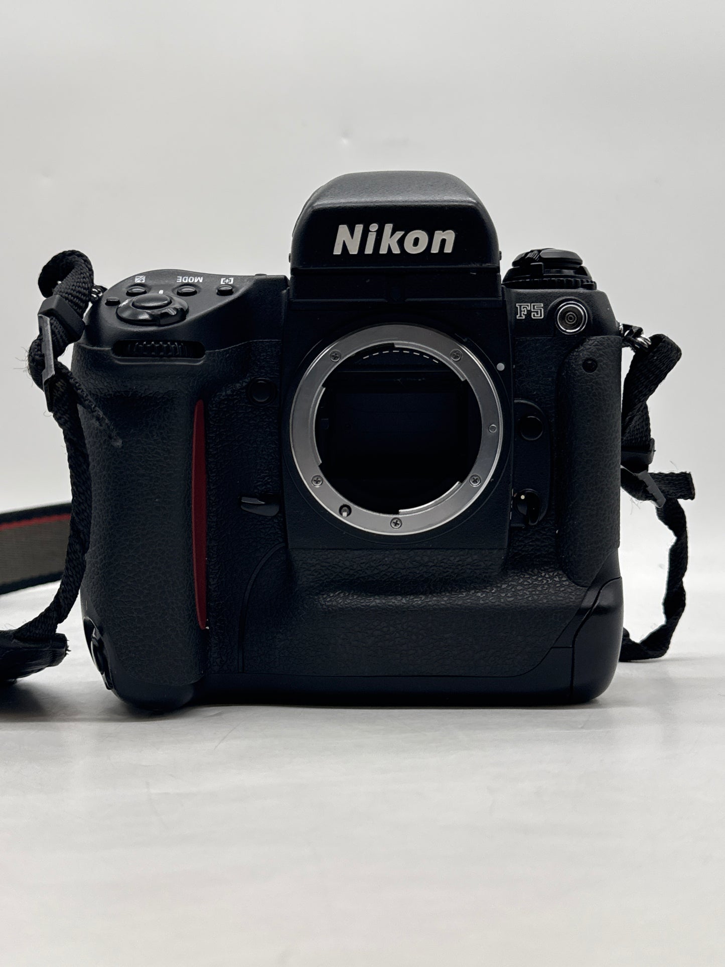 Nikon F5 35mm Film Camera SLR Body From JAPAN - Parts!