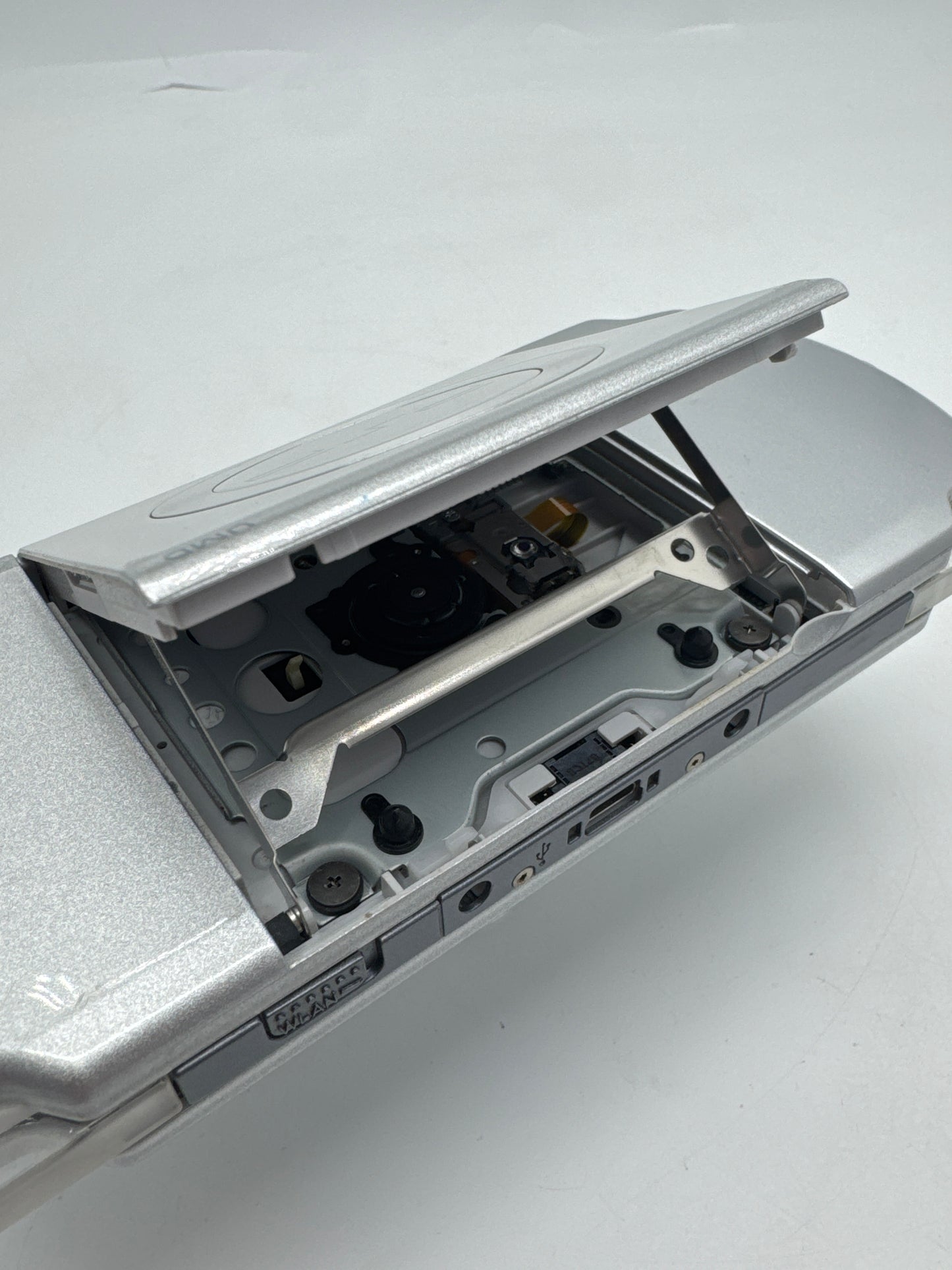 Sony PSP-2000 Silver Console #86 w/3600mAh Battery & No Charger