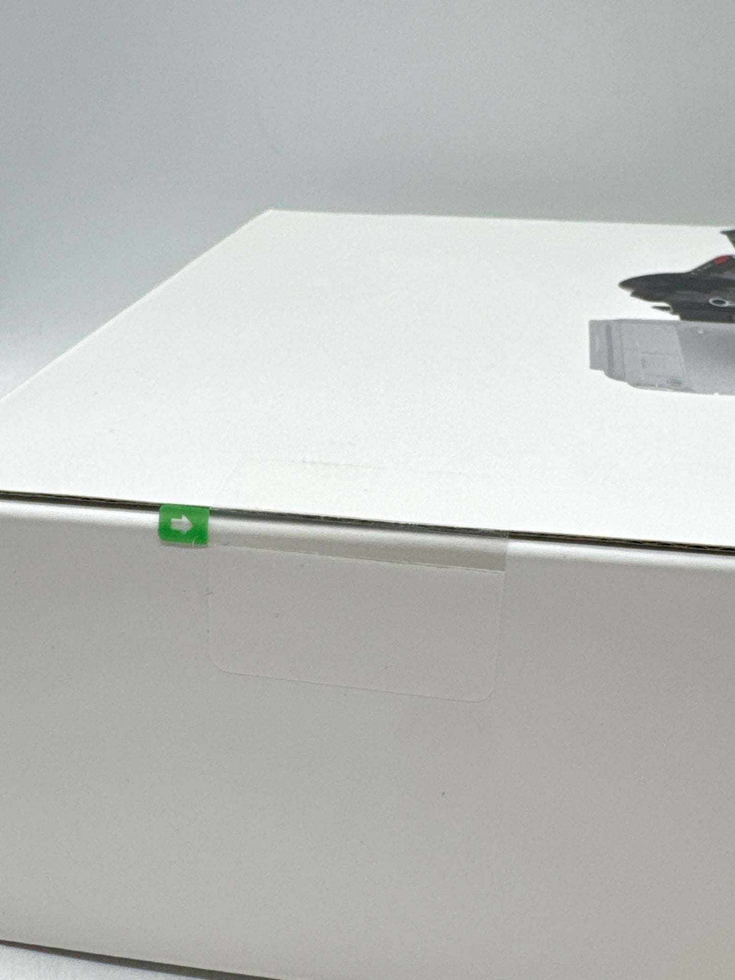 DJI RS 4 3-Axis Gimbal Stabilizer with Enhanced Vertical Shooting - New Sealed