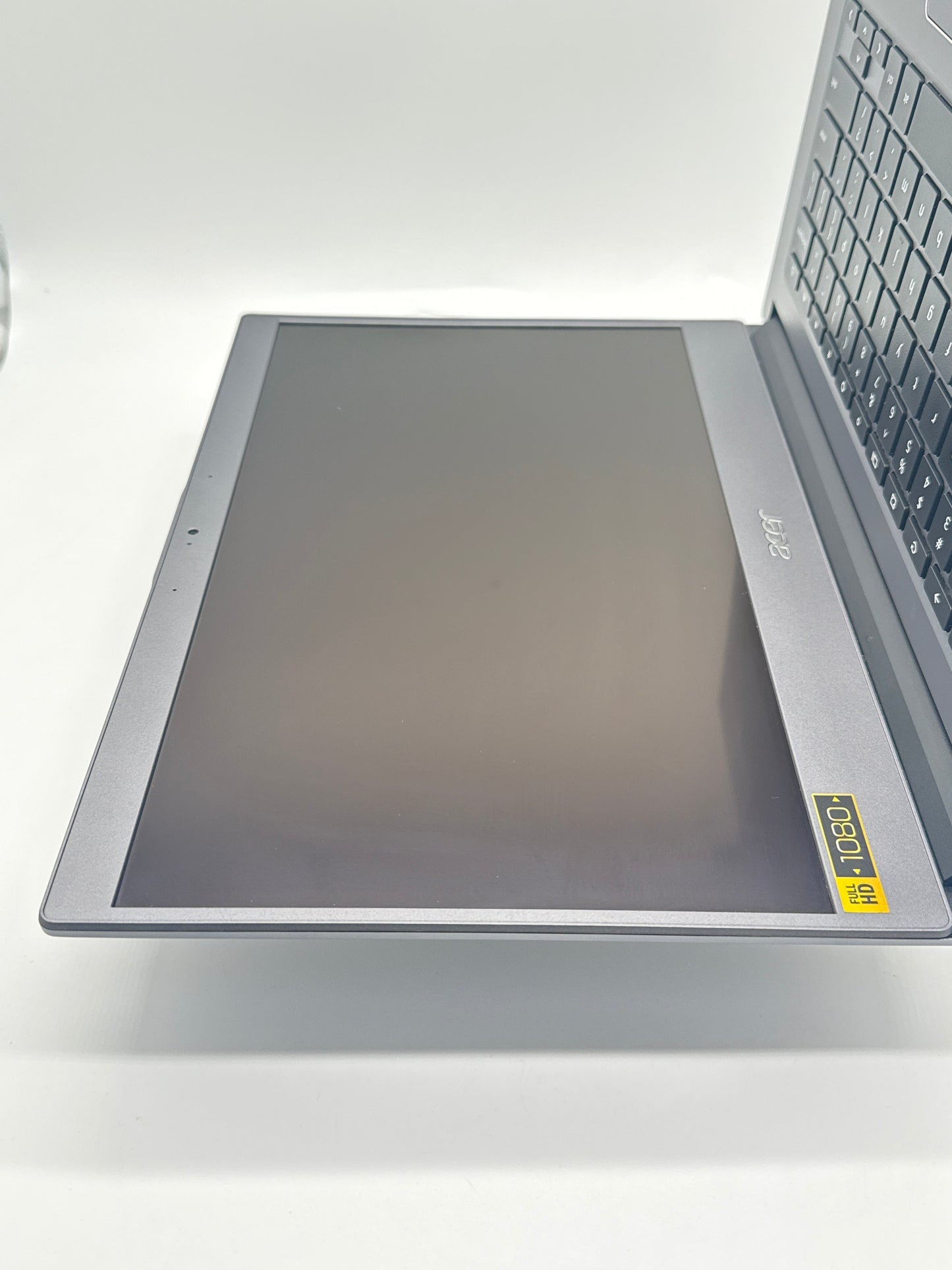 Acer Chromebook CB714 14" Core i5-8250U 1.6 GHz 8GB RAM 64GB eMMC - Read!