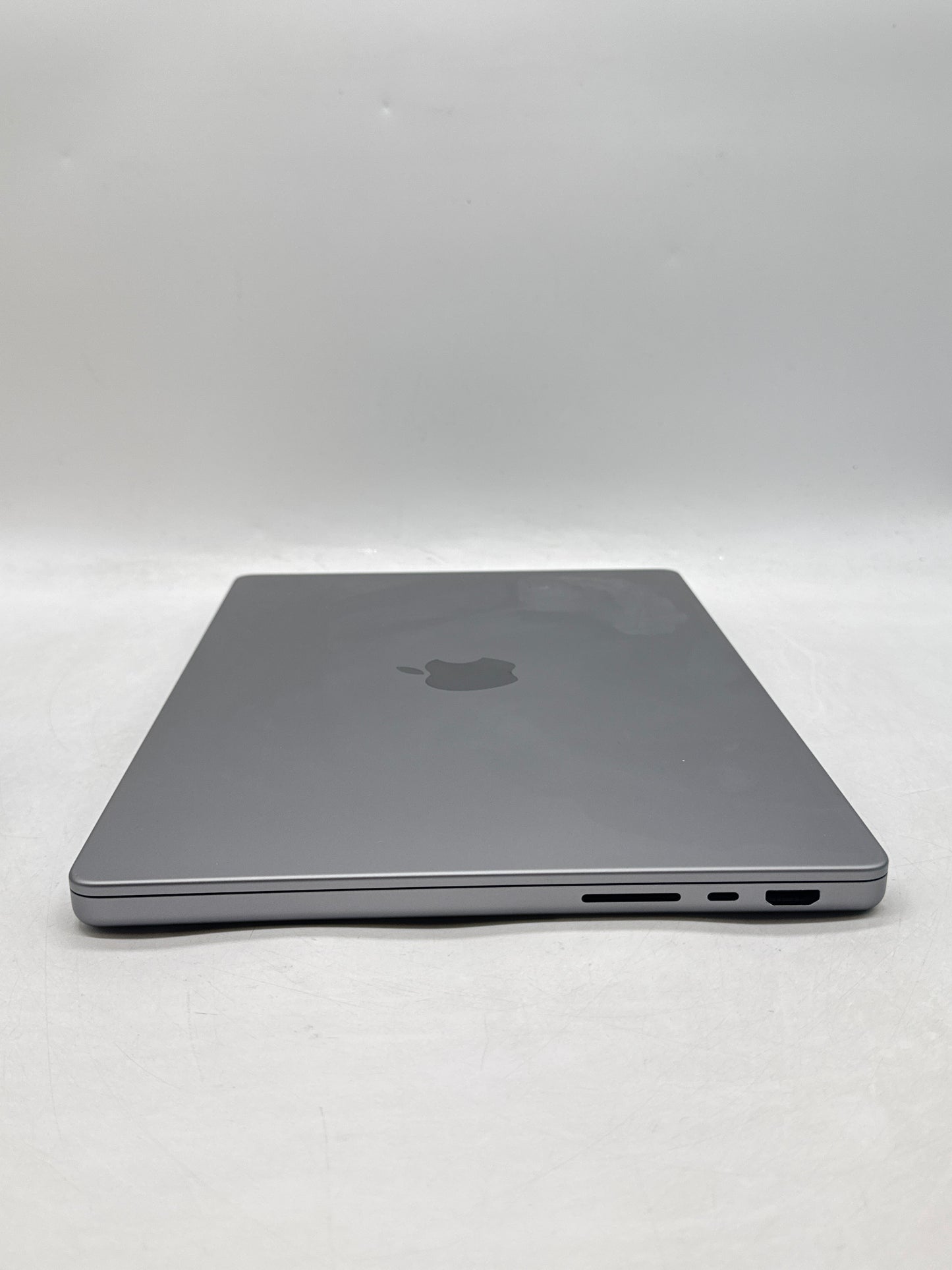 2021 Apple MacBook Pro 14.2" A2442 M1 Pro 8C-CPU 14C-GPU 512GB SSD 16GB RAM