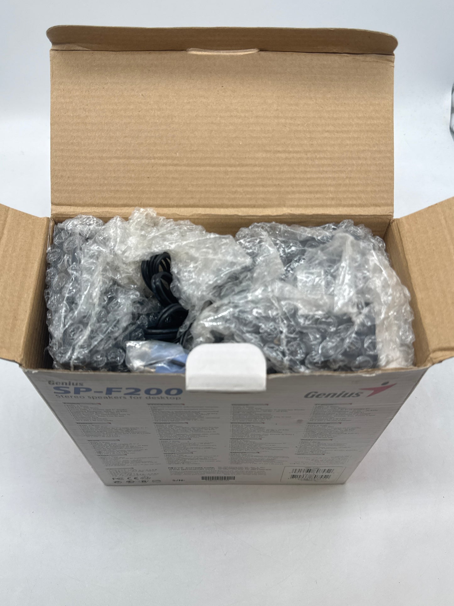 Genius F-Series SP-F200 6 Watts 2.0 Stereo Speakers - Open Box