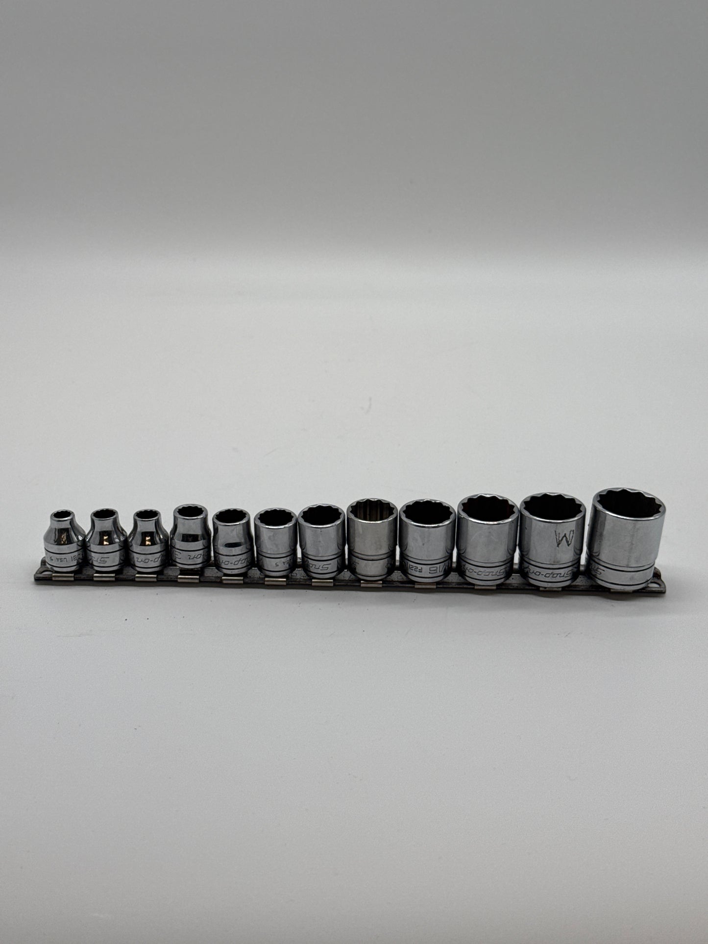 Earthquake EQ12XT 1/2 Inch Impact Driver Corded Electric 18V - Used