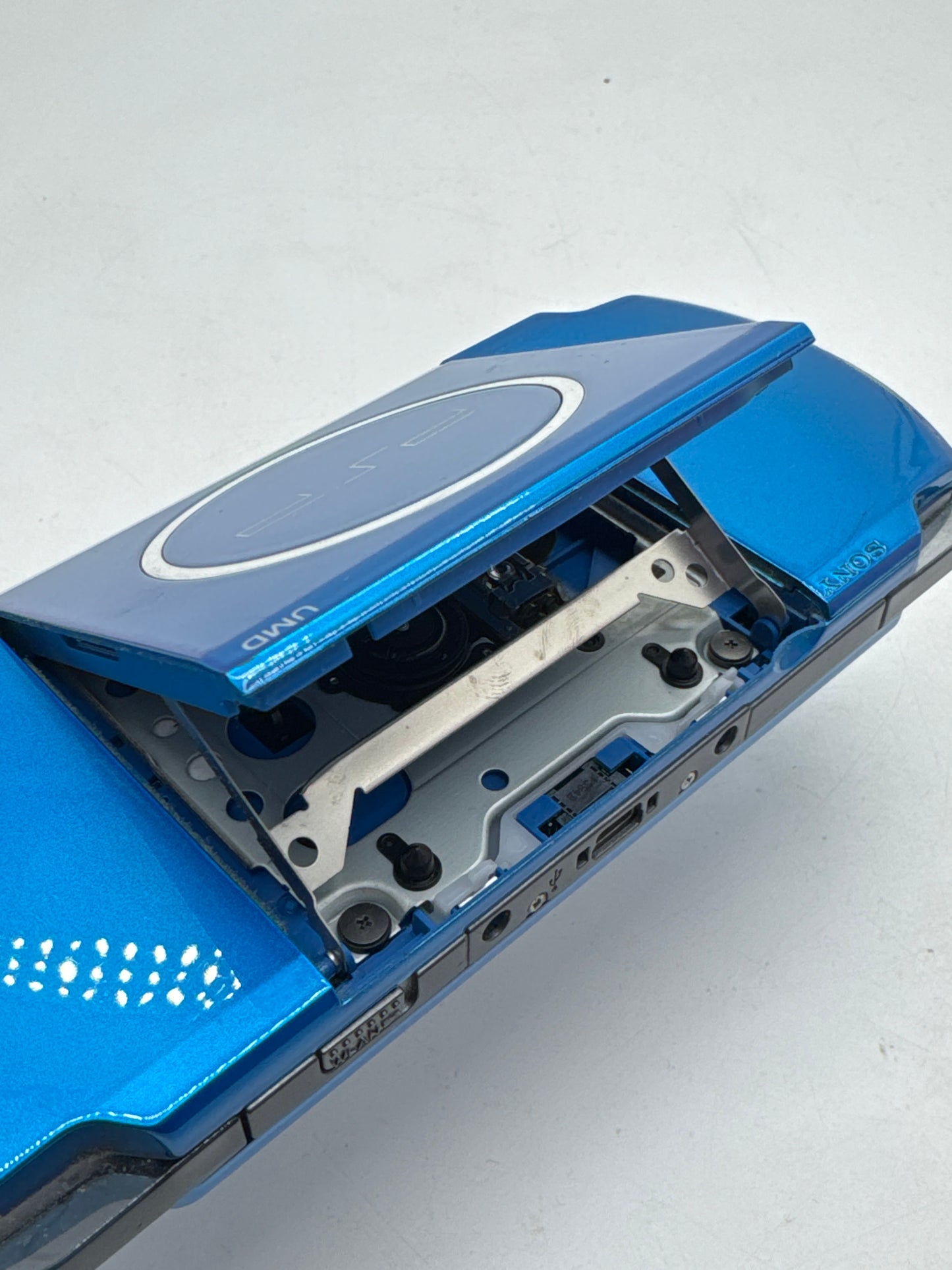 Sony PlayStation PSP-3000 Blue Console #376 w/2400mAh Battery - Line on Display AS IS