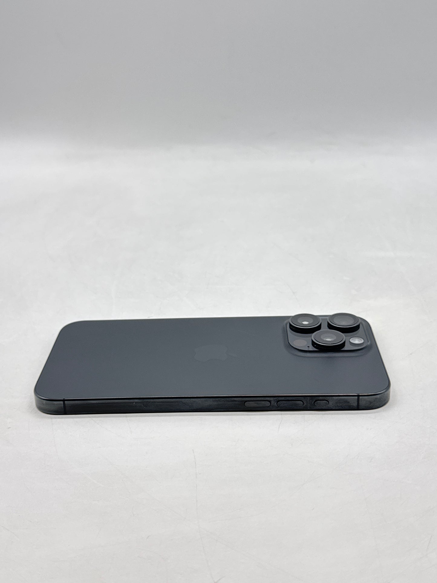 US Xfinity Mobile Apple iPhone 15 Pro Max A2849 512GB Black 83% Battery health