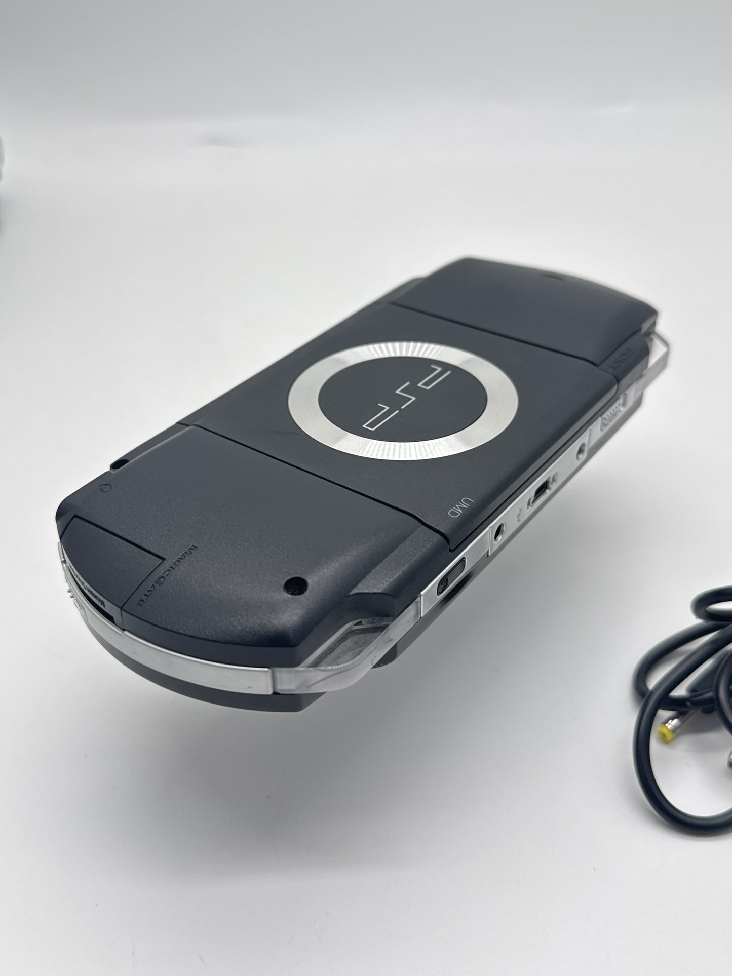 Sony PSP-1000 Piano Black Console #428 w/ 1800mAh Battery & Charger