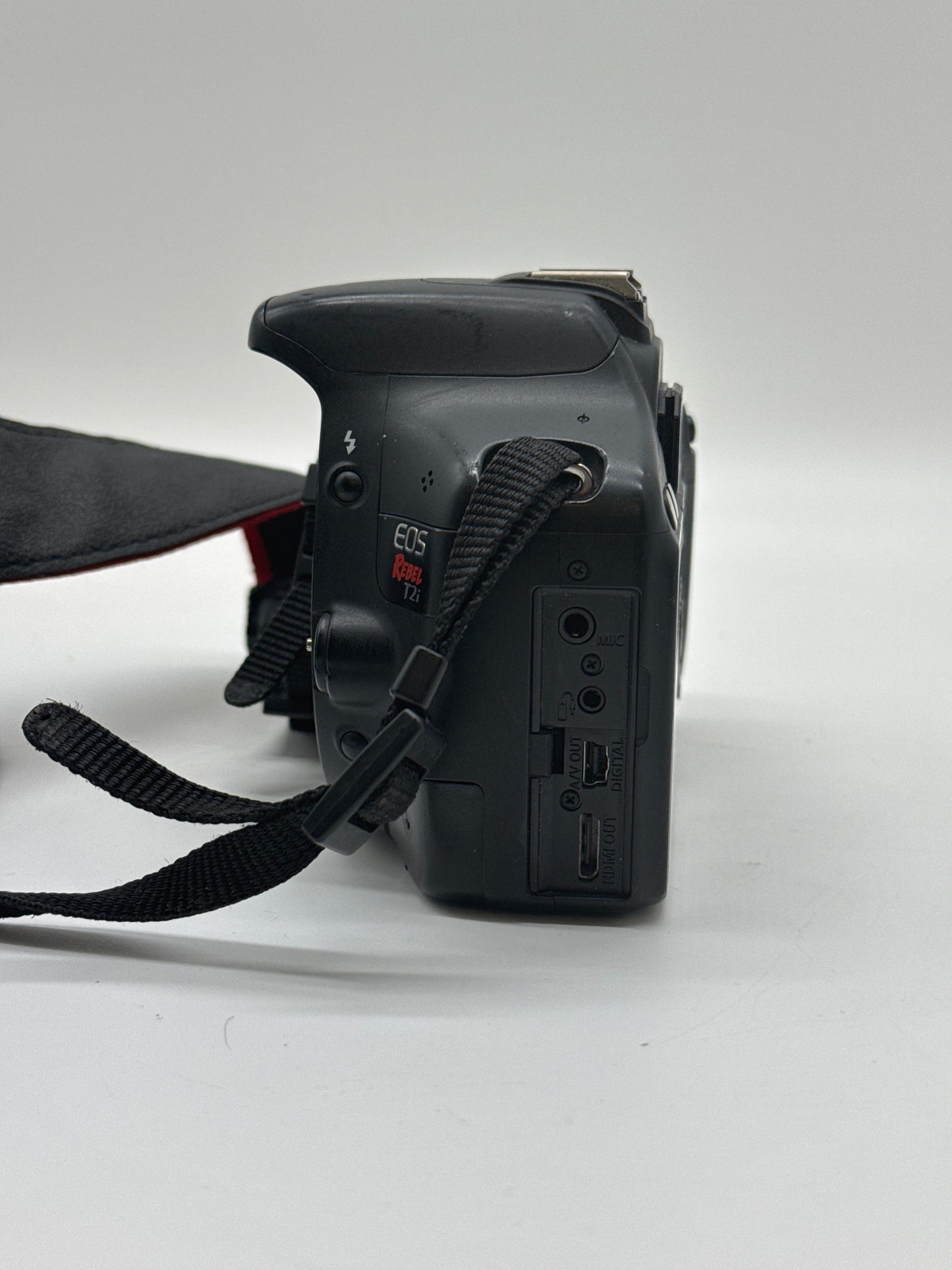 Canon EOS Rebel T2i Digital SLR Camera (Body Only) - For Parts