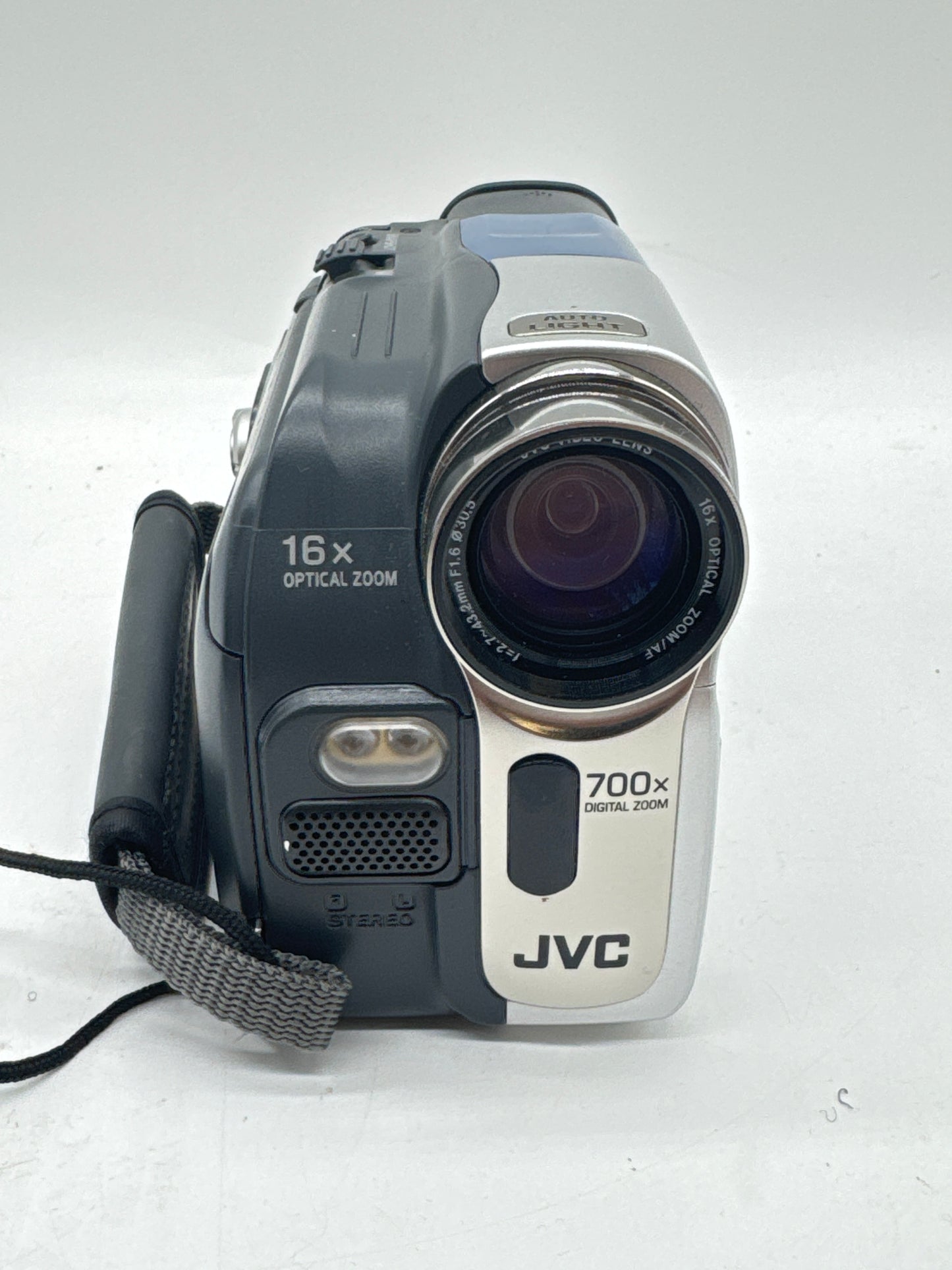 JVC Digital Video Camera 16x Optical Zoom GR-D72U UNTESTED