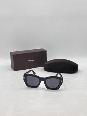 Tom Ford Sunglasses Guilliana TF1083 01A Black Frame Gray Lens 52-22-140
