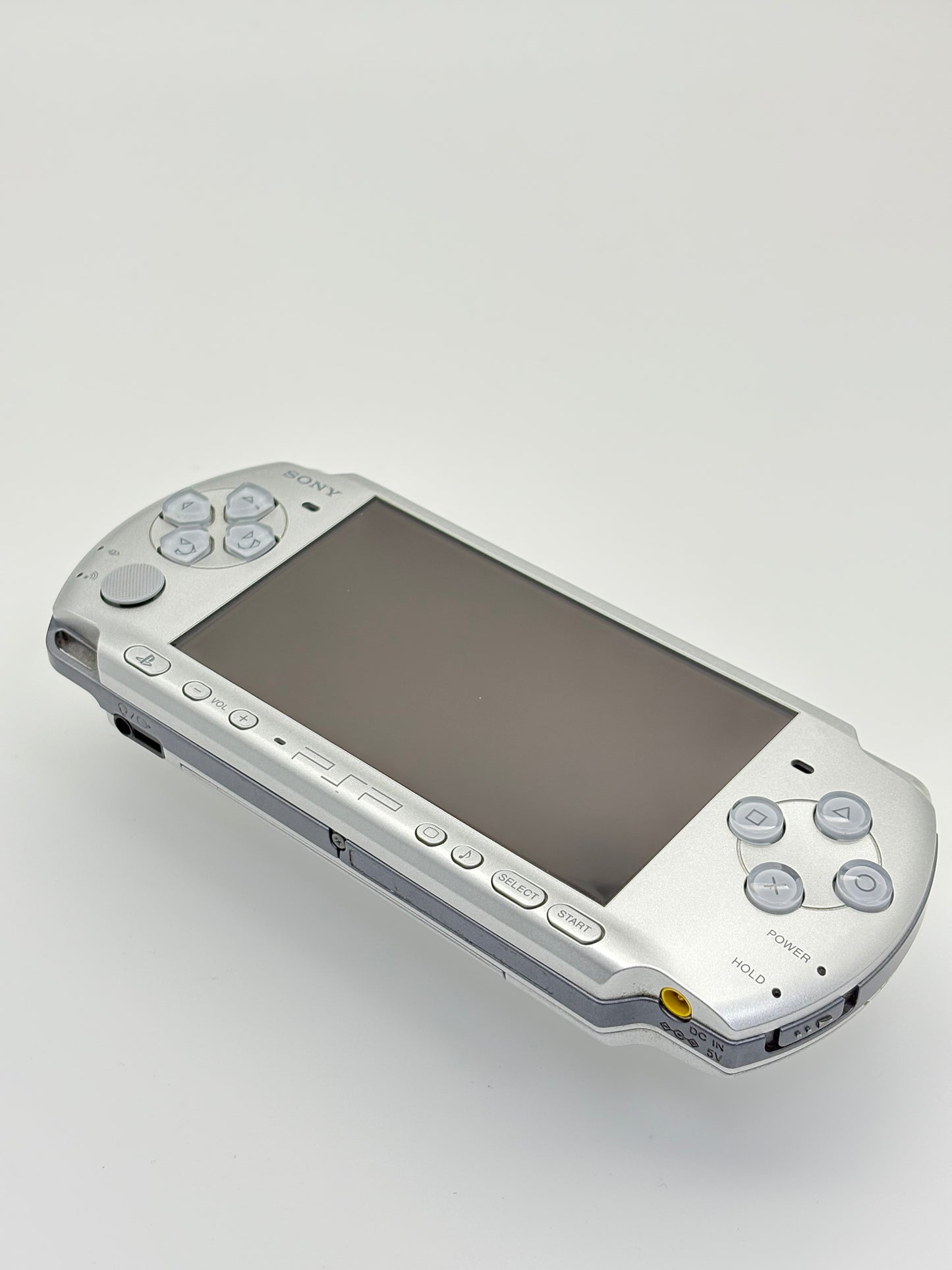 Sony PSP-3000 Silver Console #213 w/1200 mAh Battery Bad Disk Drive AS IS