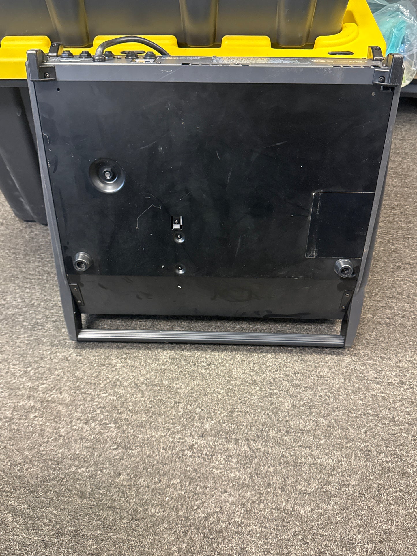 Yamaha EMX2000 12 Channel Powered Mixer