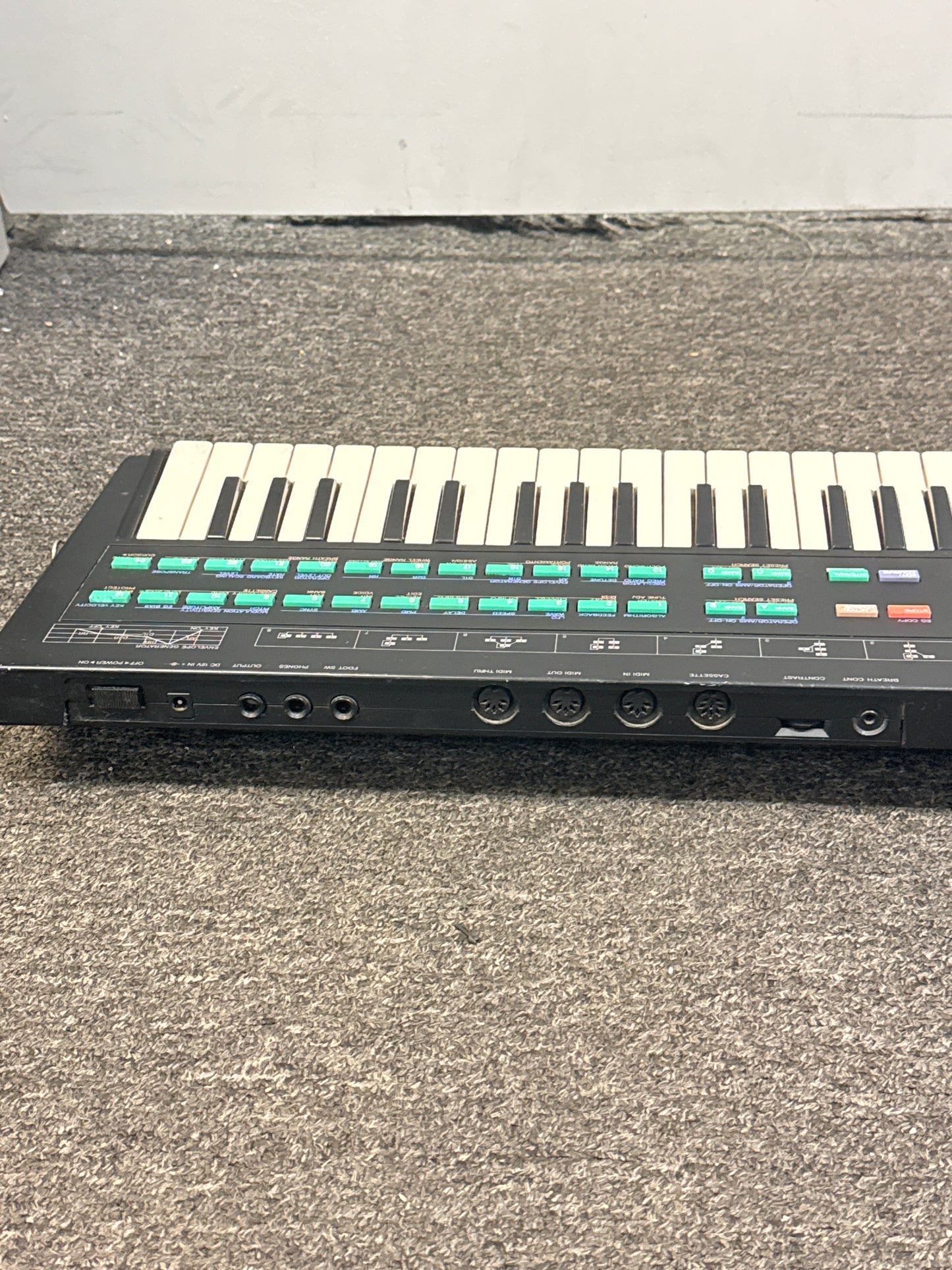 Yamaha DX100 Synthesizer Digital Programmable Algorithm - Read!