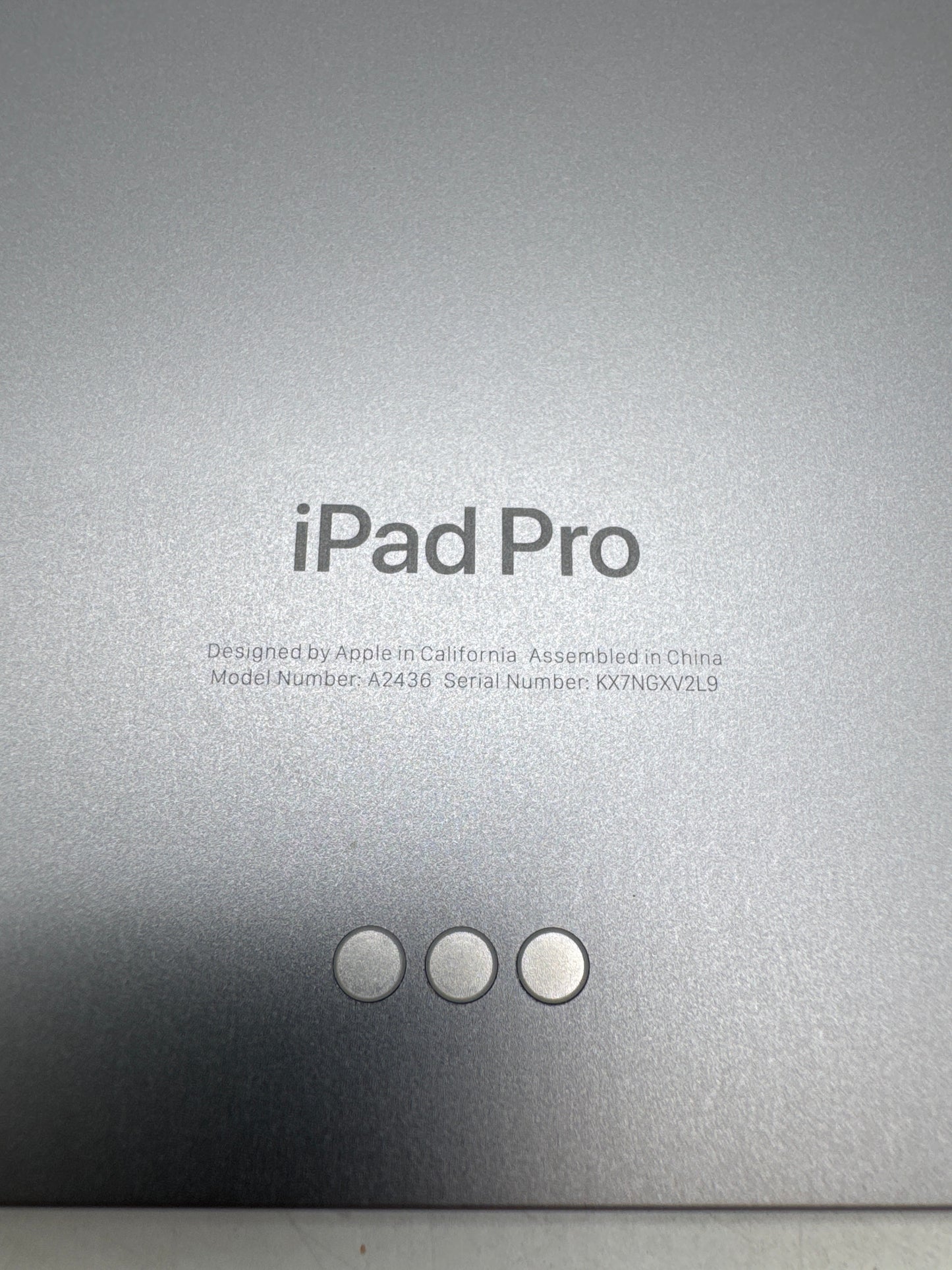 2022 Apple iPad Pro 6th gen 12.9" A2436 M2 128GB Wi-Fi Only Space Gray