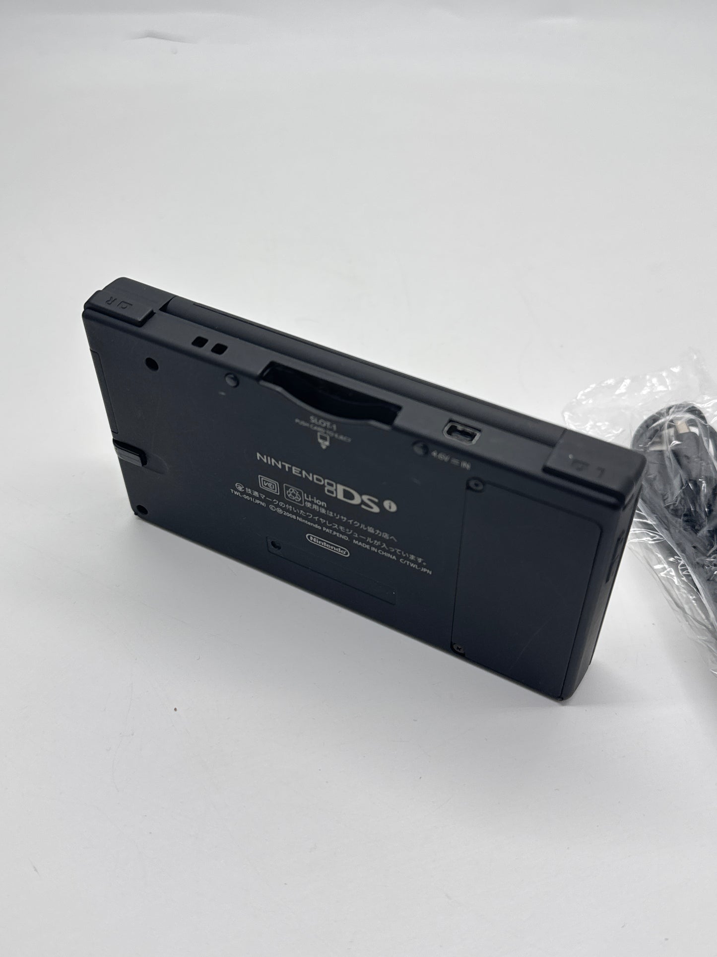 Nintendo DSi TWL-001(JPN) Black Console #421 w/ Stylus & Charger