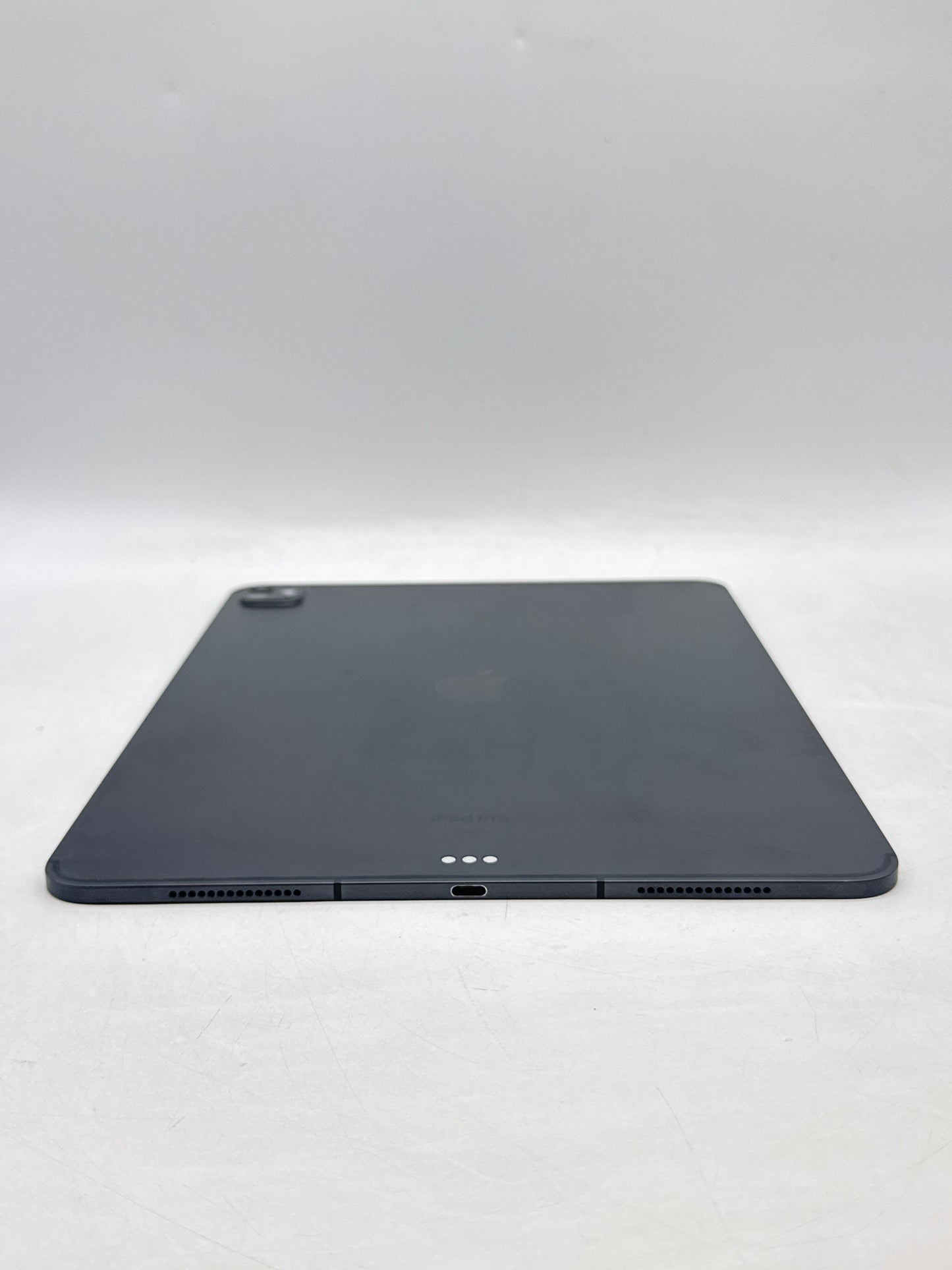 Unlocked Apple iPad Pro 7th Gen 13" A2926 M4 256GB Wi-Fi + 5G Space Black