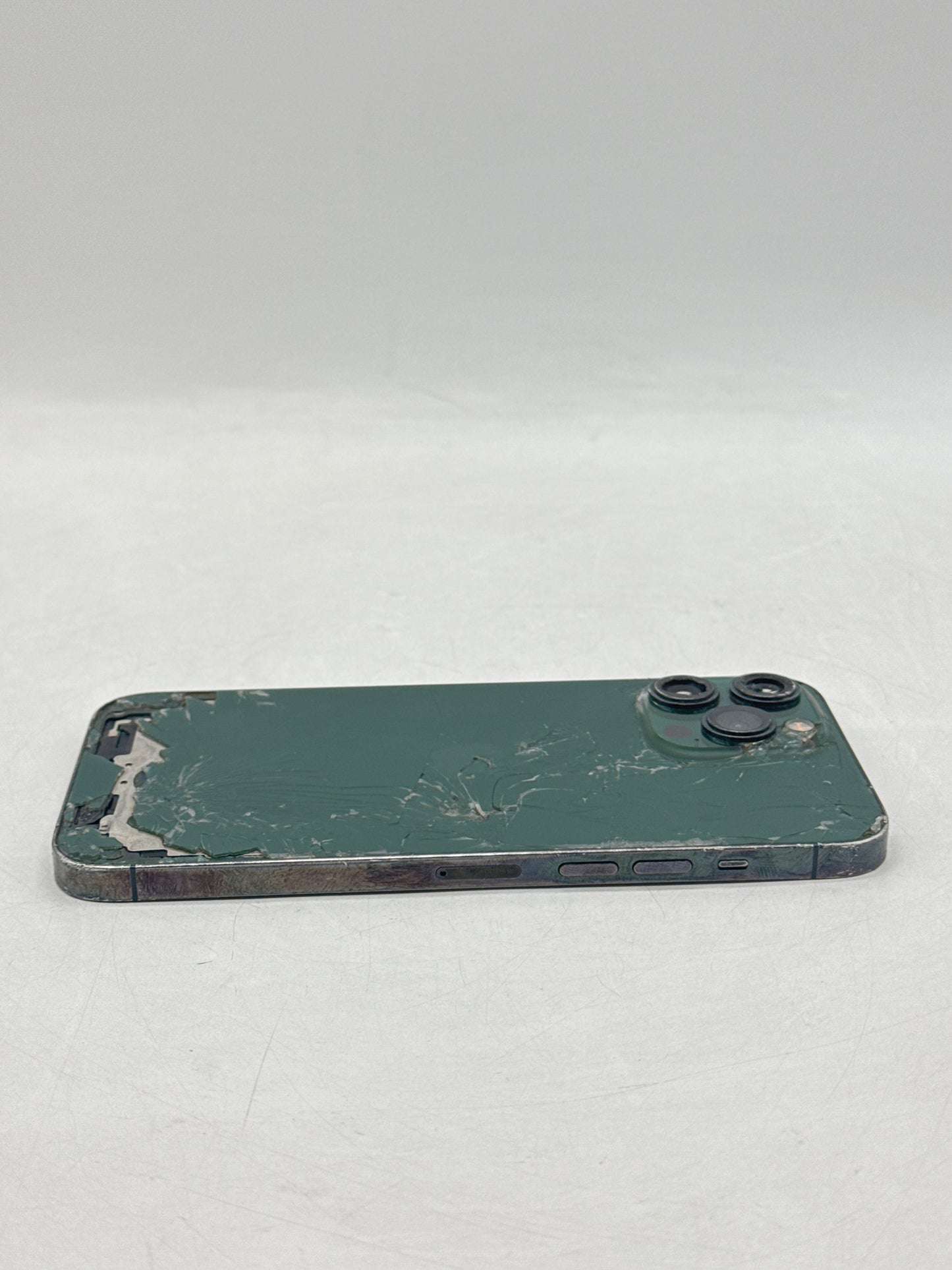 Unlocked Apple iPhone 13 Pro Max A2484 128GB Alpine Green - Broken Read!