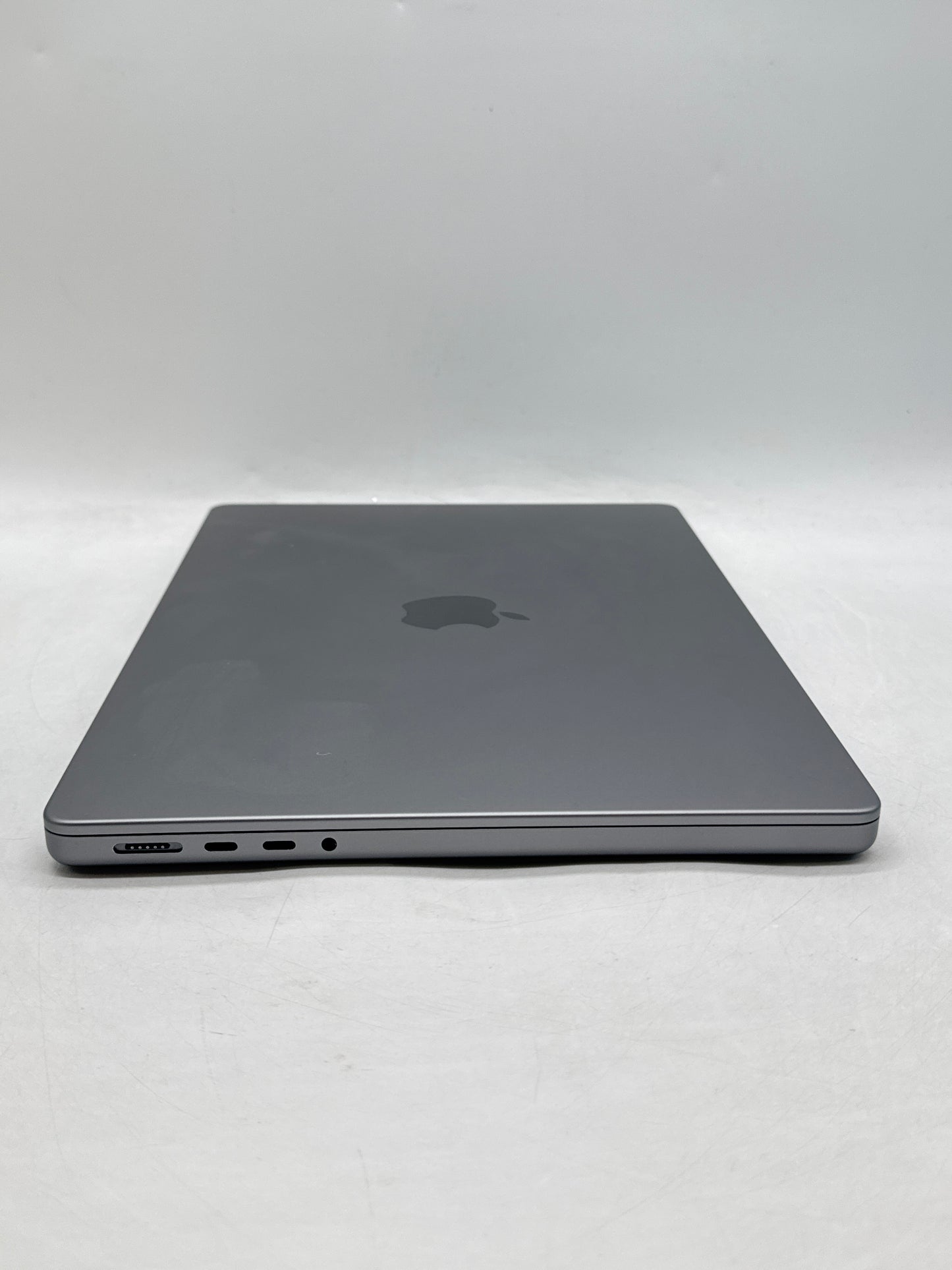 2021 Apple MacBook Pro 14.2" A2442 M1 Pro 8C-CPU 14C-GPU 512GB SSD 16GB RAM