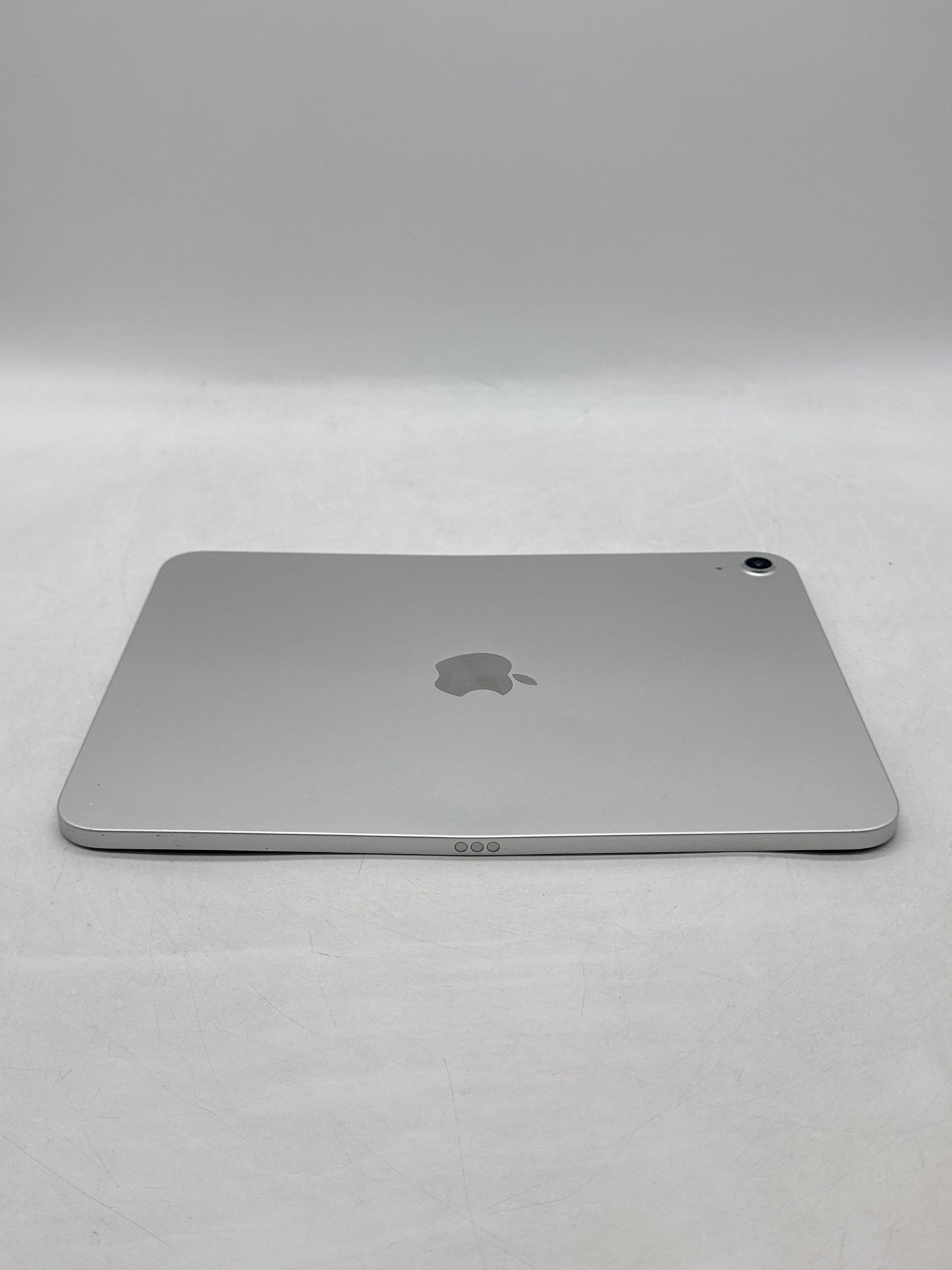 Apple iPad 11th Gen A16 11.0" A3354 256GB Wi-Fi Only Silver - Broken Read!