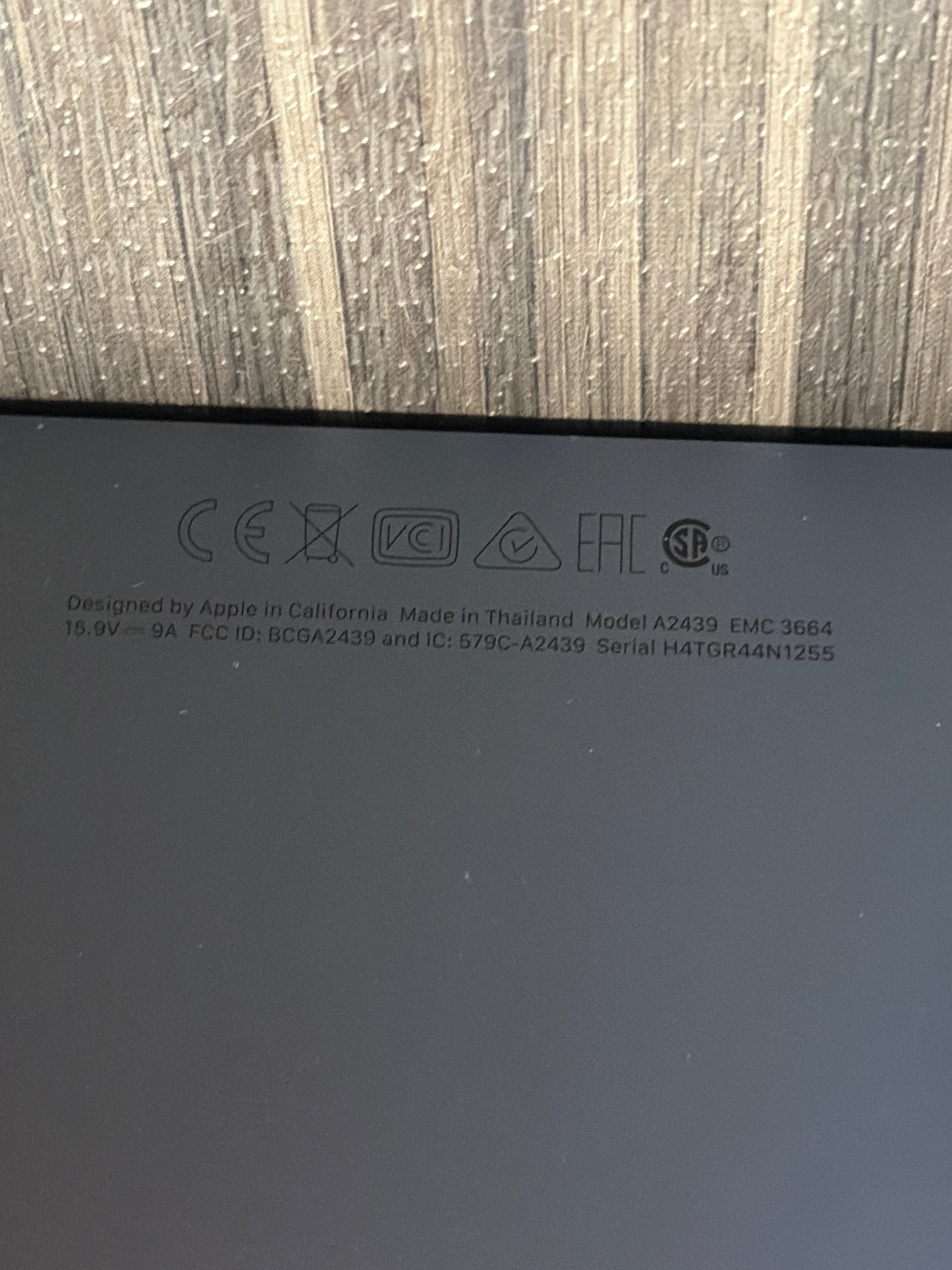 Apple iMac 24 inch M1 2021 8GB RAM 256GB SSD Blue A2439 - Cracked Glass READ!