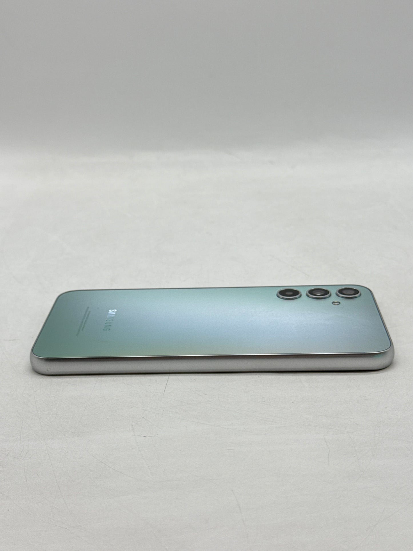 Unlocked Samsung Galaxy A34 6.6" SM-A346M 128GB 4GB RAM Silver