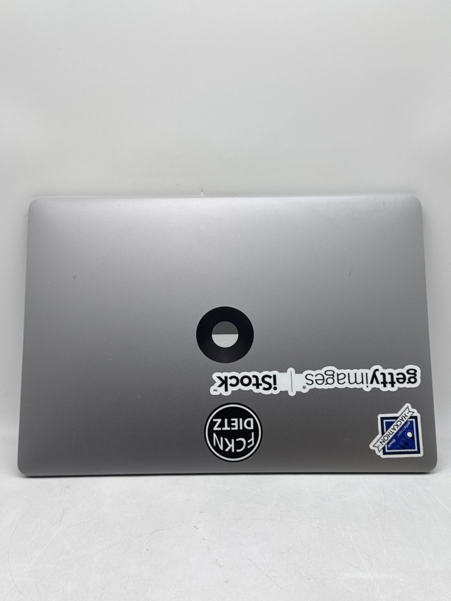 2016 Apple MacBook Pro 15.4" A1707 Core i7 2.8GHz 256GB SSD 16GB RAM - Read!