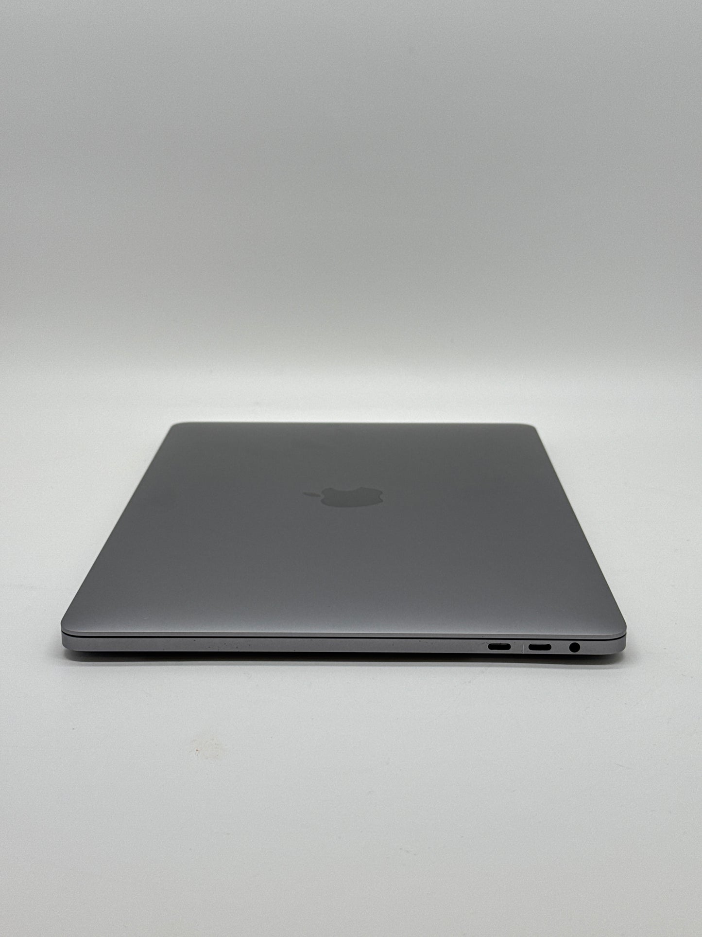 Apple MacBook Pro 13" A1706 – 3.1GHz i5 / 8GB / 256GB – Bad Screen