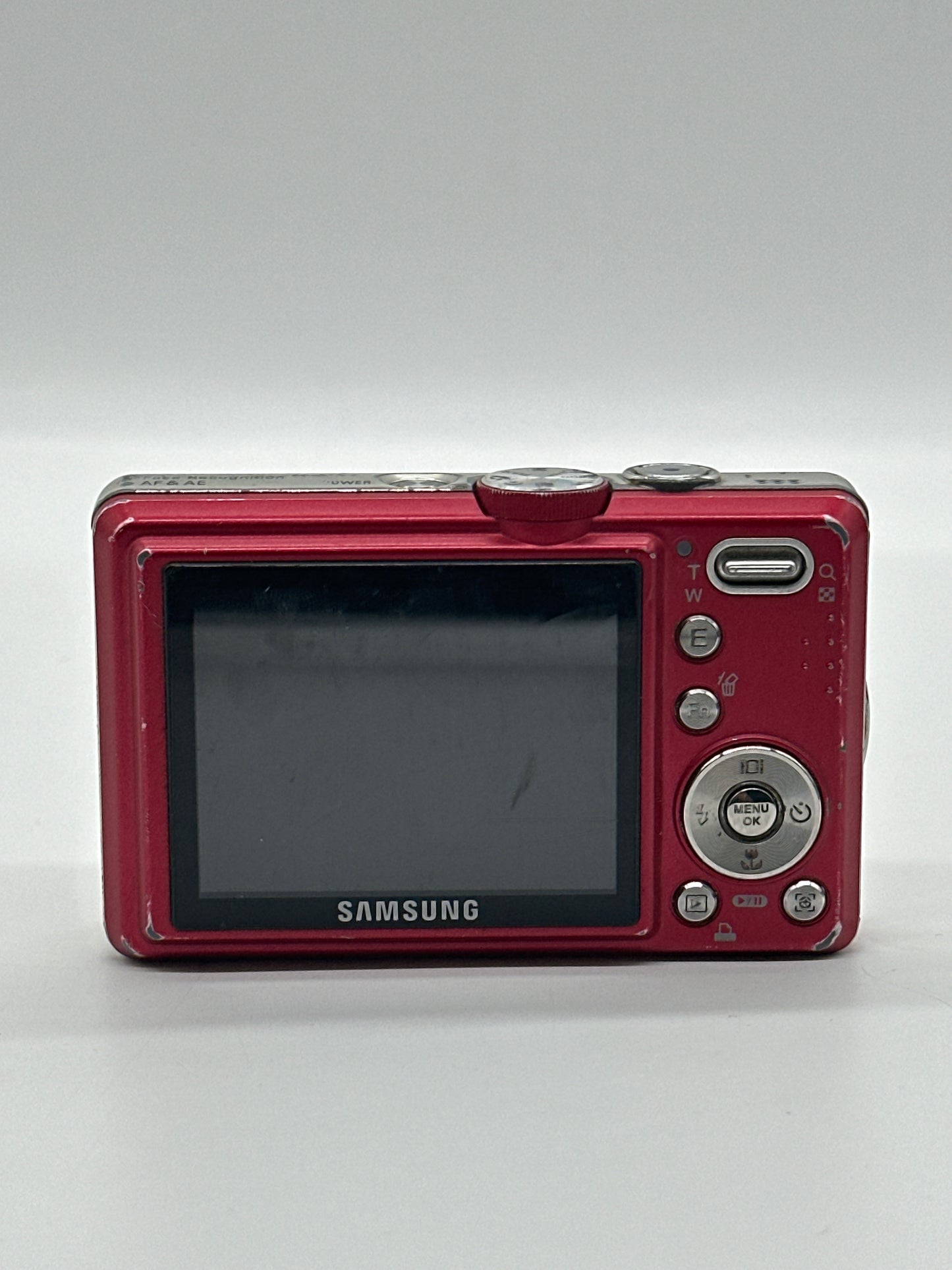 Samsung L830 8MP Compact Digital Camera Red - No Charger
