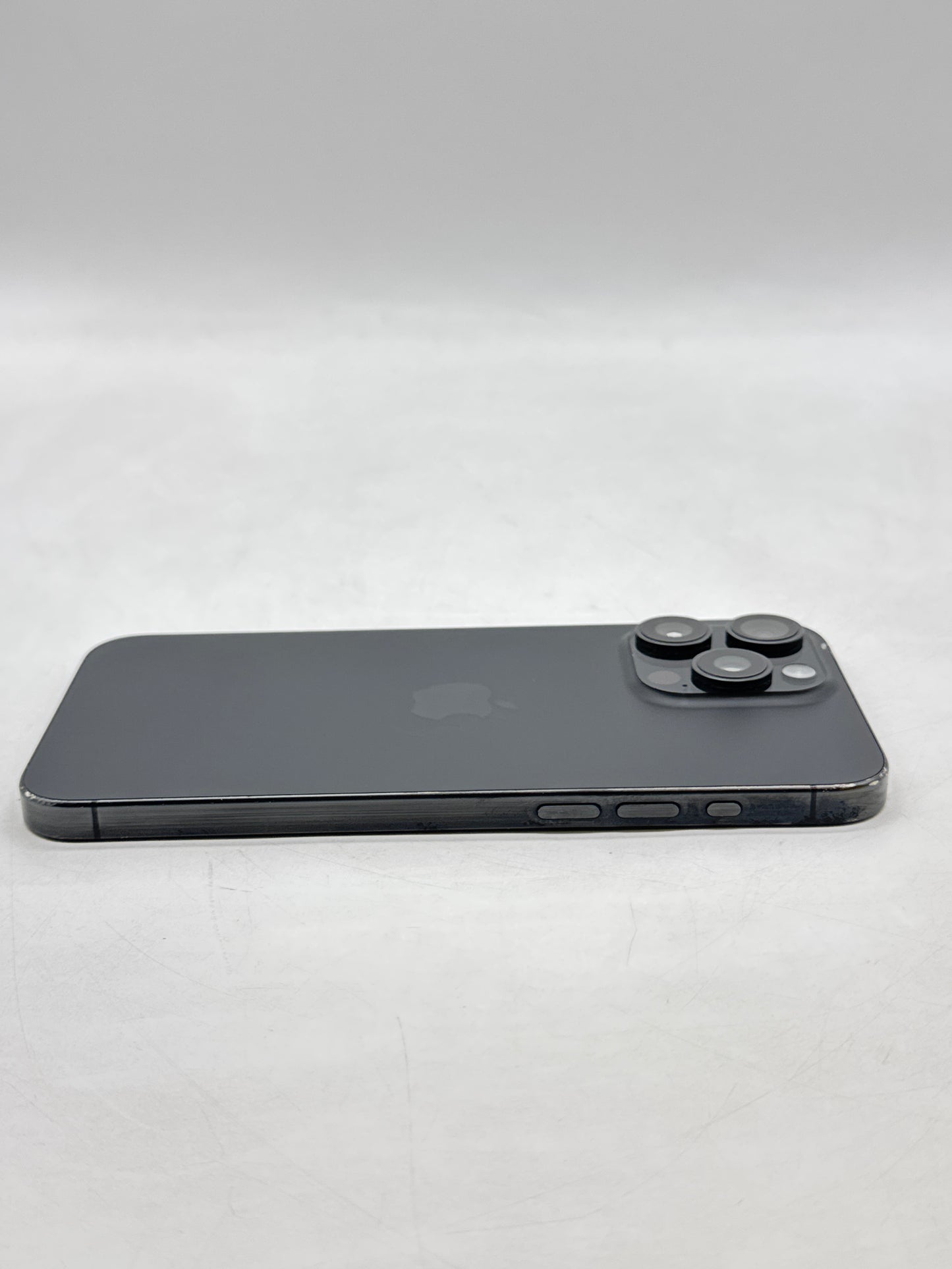 T-Mobile Apple iPhone 15 Pro Max A2849 256GB Black Titanium 81% Battery Health