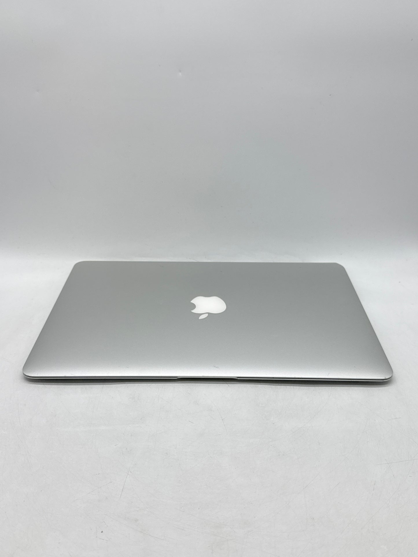 2015 Apple MacBook Air 13" A1466 Core i5 1.6 GHz 128GB SSD 4GB RAM - Broken Read!