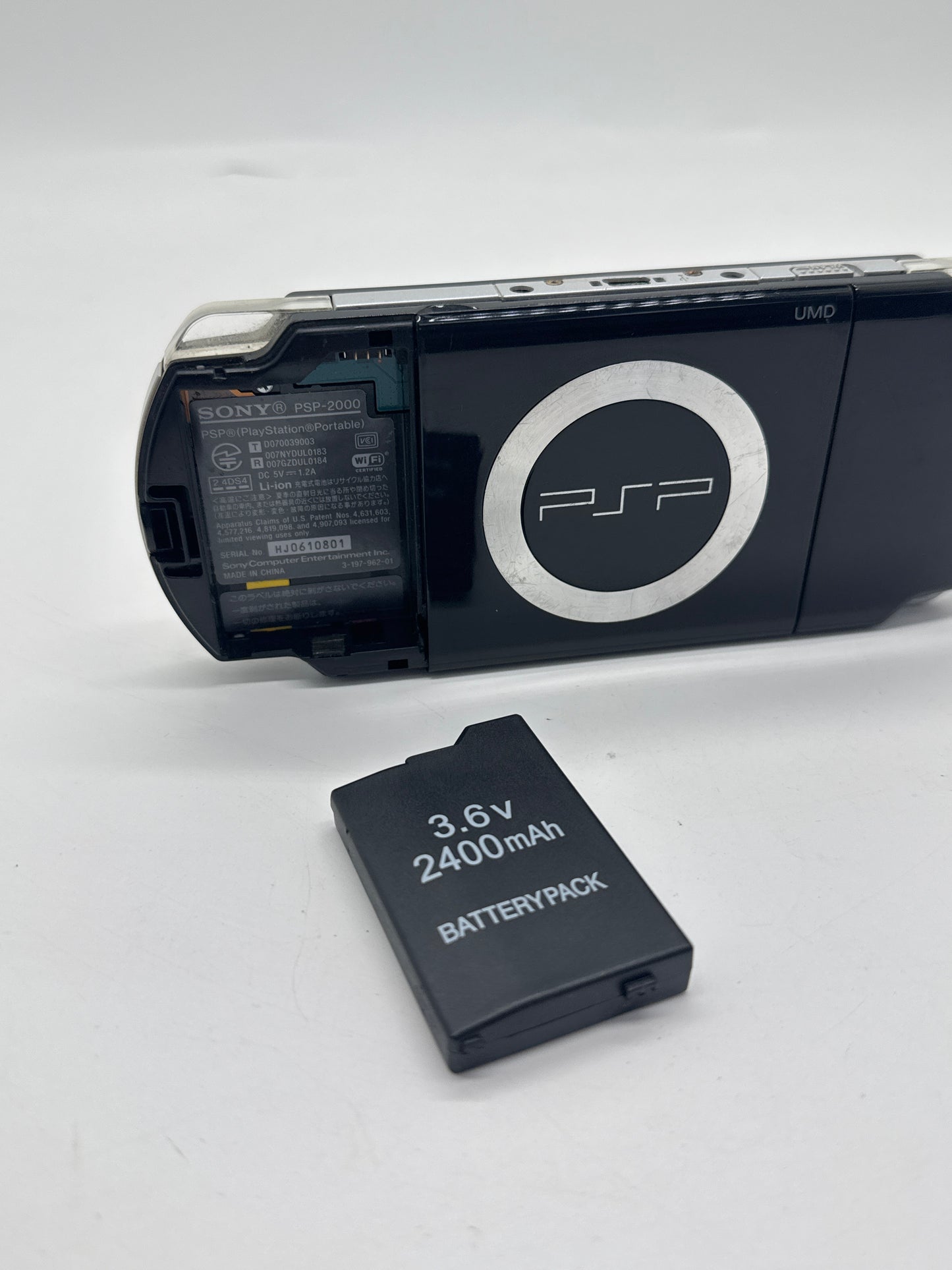 Sony PSP-2000 Black Console #312 w/Battery No Lid No Charger BAD BOTTOM BUTTONS AS IS