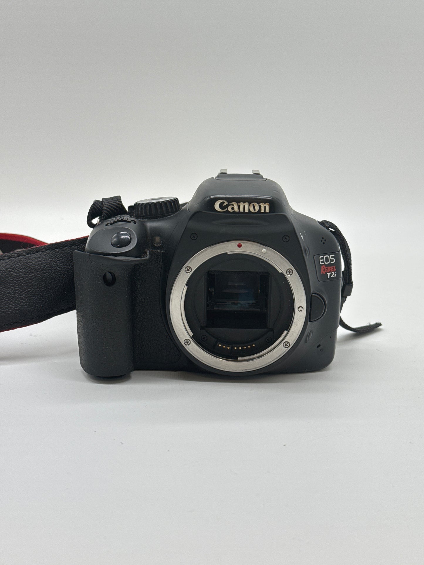 Canon EOS Rebel T2i Digital SLR Camera (Body Only) - For Parts