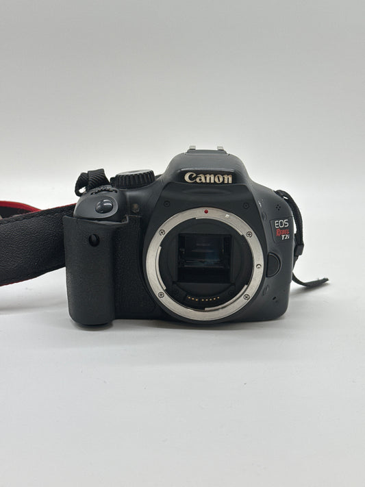 Canon EOS Rebel T2i Digital SLR Camera (Body Only) - For Parts