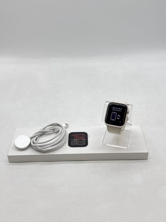 Unlocked Apple Watch SE 3 A3326 40mm GPS + Cellular Starlight Aluminum