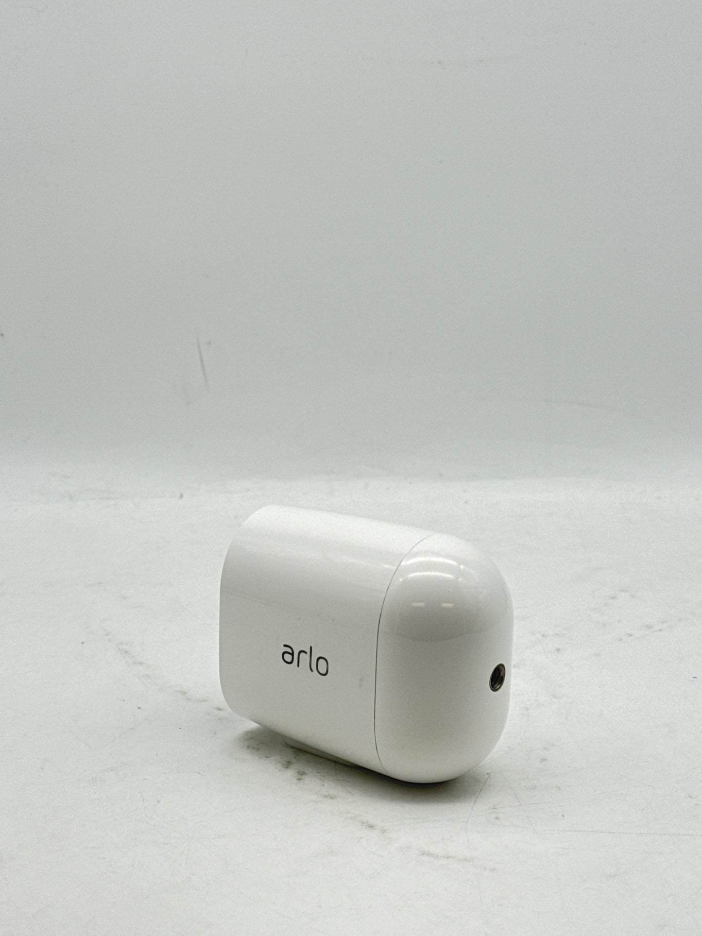 Arlo Essential VMC2030 Spotlight Single Wireless Indoor/Outdoor Camera