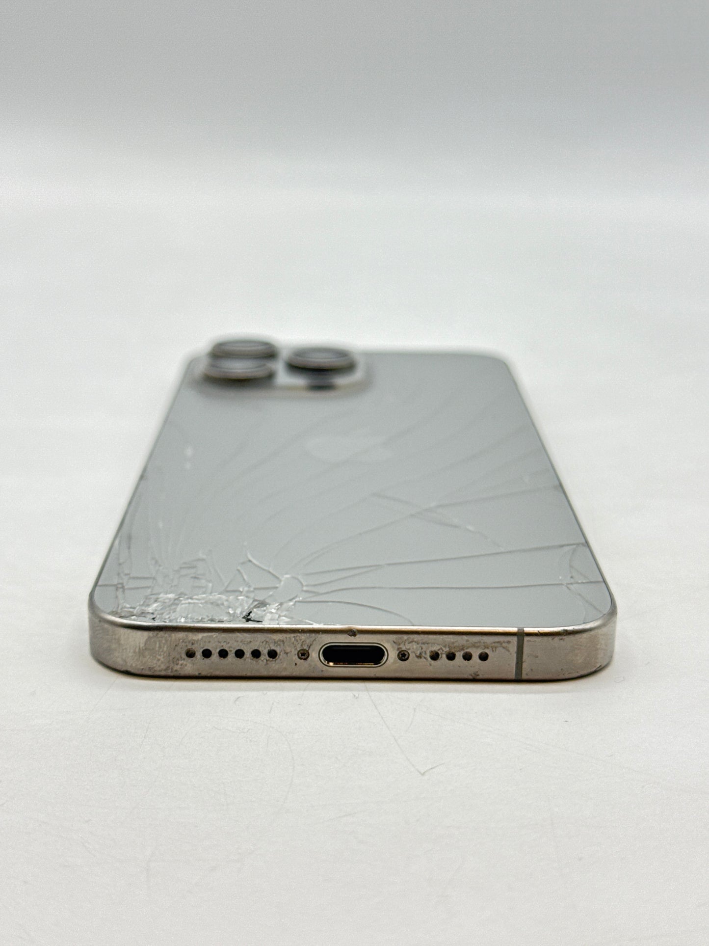 Unlocked Apple iPhone 15 Pro Max A2849 1TB Natural Titanium - Cracked Read!