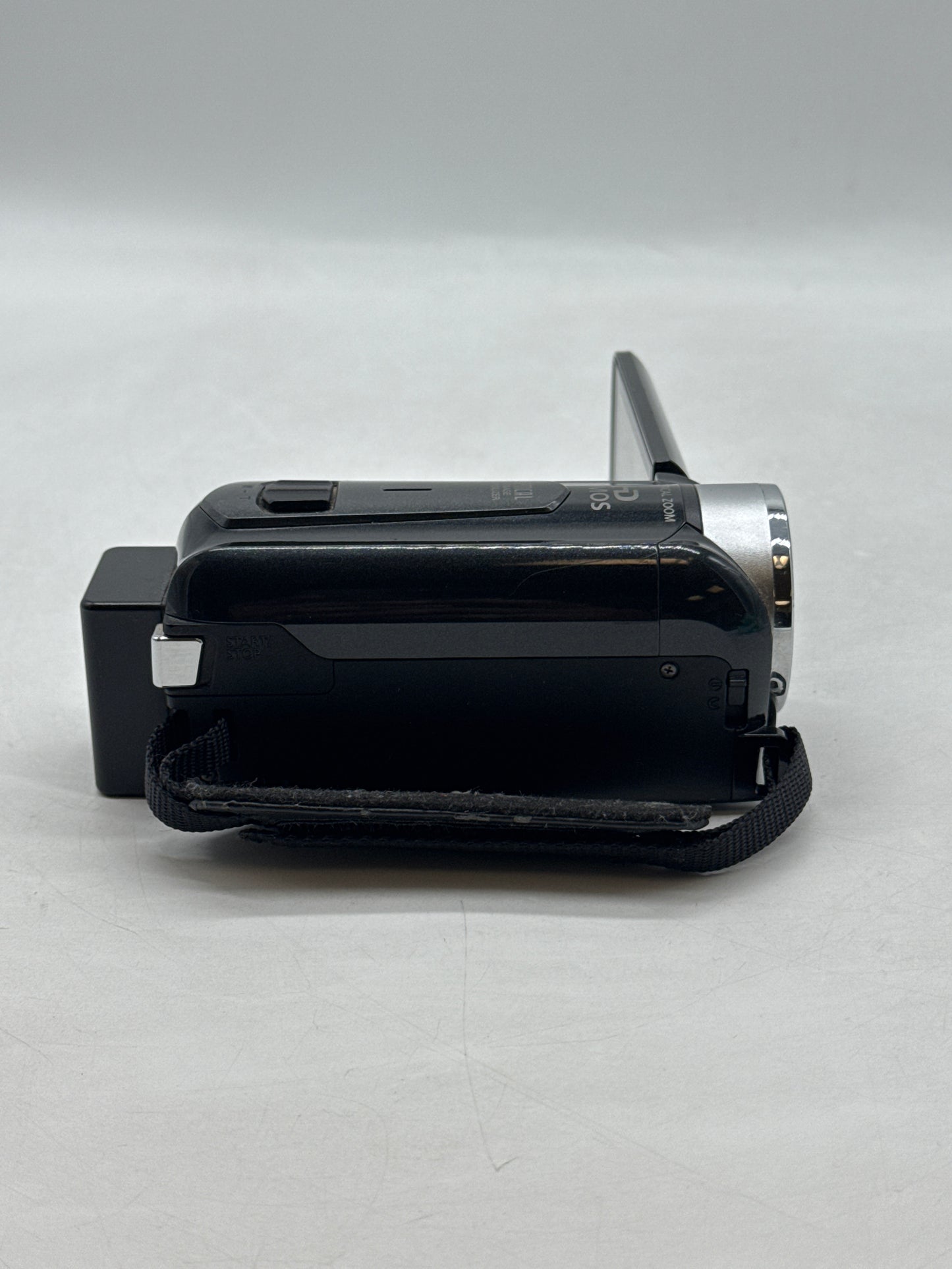 Canon VIXIA HF R42 HD Camcorder Black - Untested