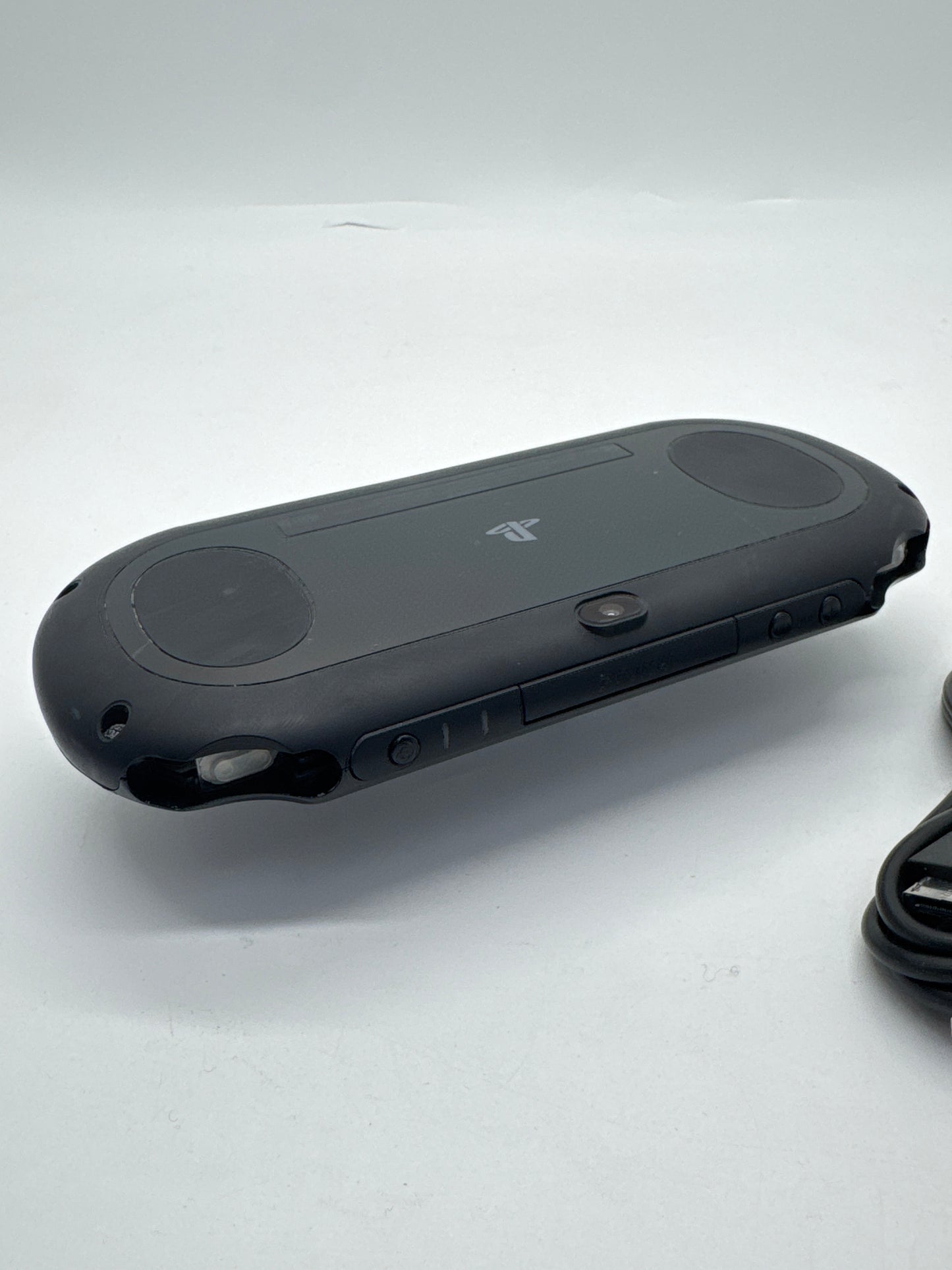 Sony PlayStation Vita PCH-2001 Black Console w/ Charger #87 Missing L & R Buttons AS IS