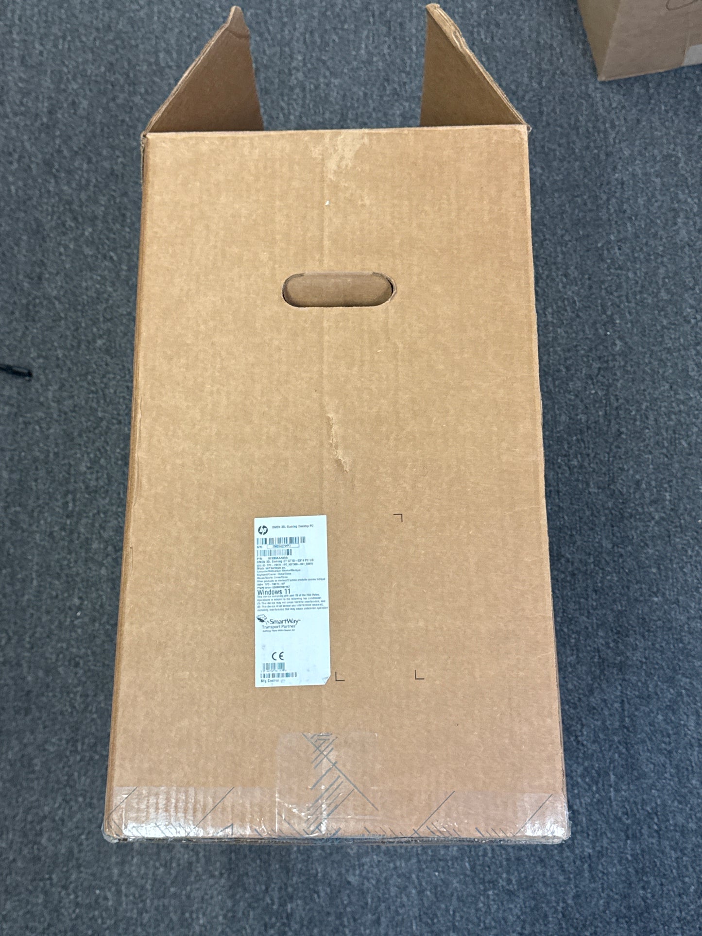 HP OMEN 35L Gaming Desktop Ryzen 5 8400F 1TB SSD 16GB RAM RTX 5060 8GB Open Box