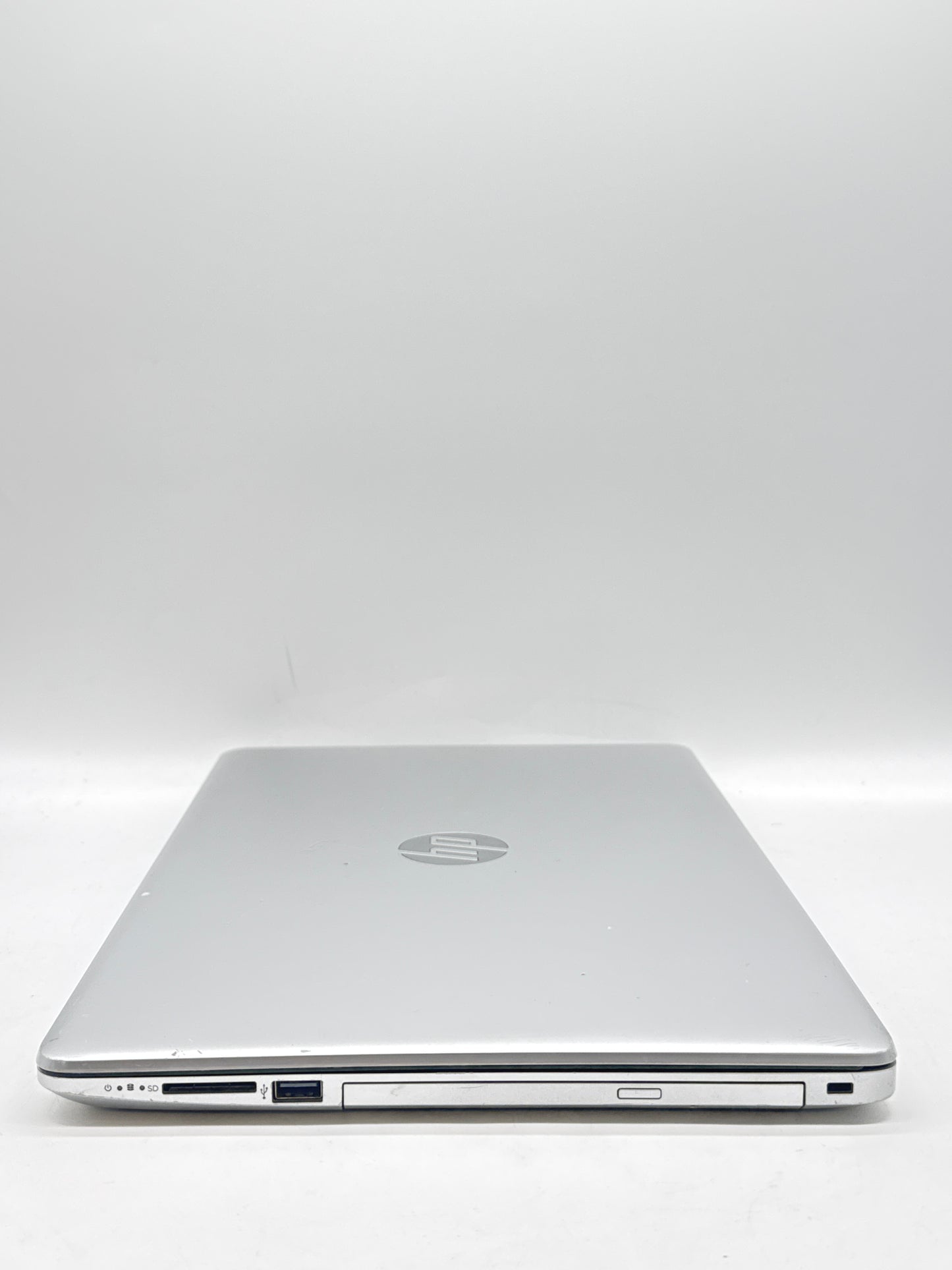 HP 15-db0031nr 15-inch AMD A9 4GB RAM 1TB Silver NO OS MISSING KEYS READ