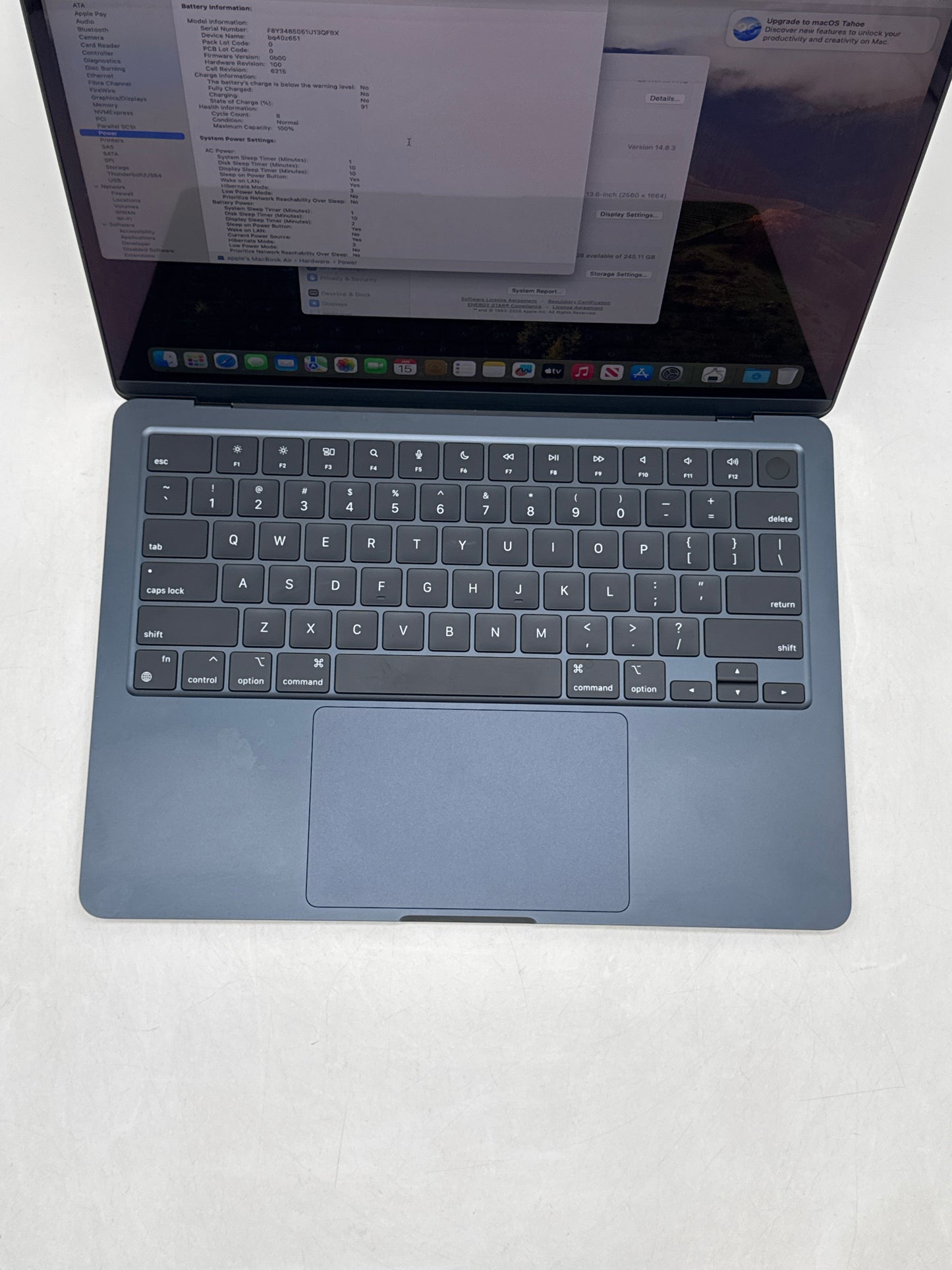 2022 Apple MacBook Air 13.6" A2681 M2 8C-CPU 8C-GPU 8GB RAM 256GB SSD 8 Cycle