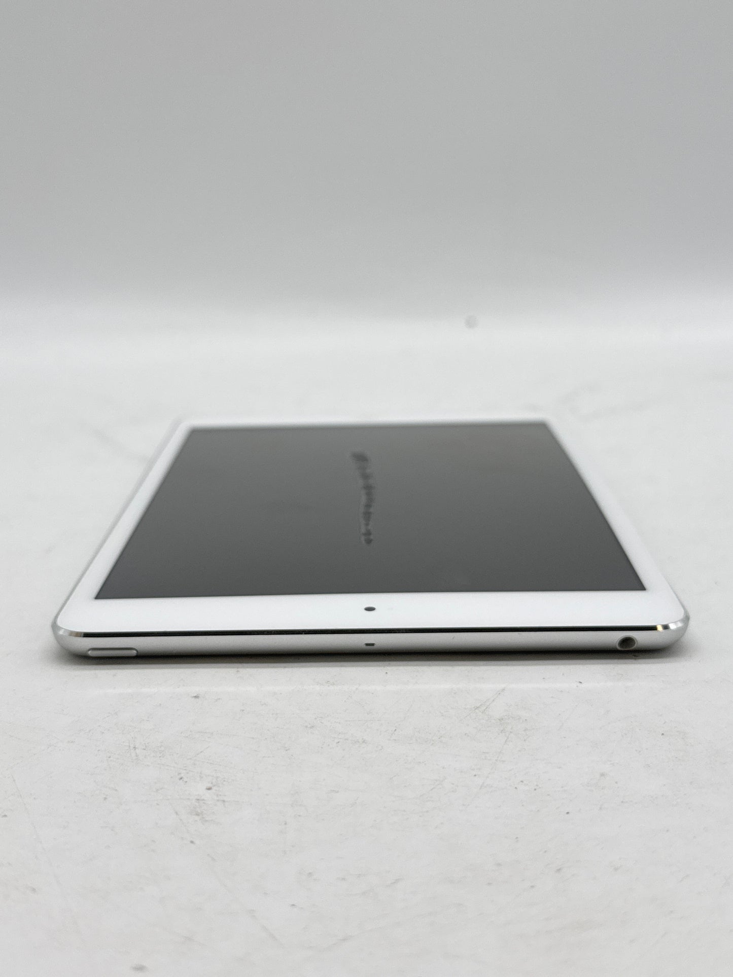 Apple iPad Mini (1st Gen) 7.9"A1432 Wi-Fi 16GB Silver   !READ