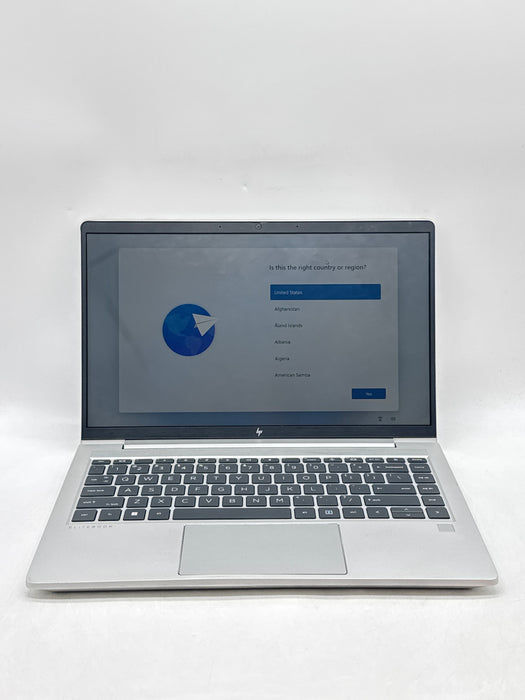 HP EliteBook 640 G10 14.0" Touch Core i5-1335U 256GB SSD 8GB RAM - Screen Marks