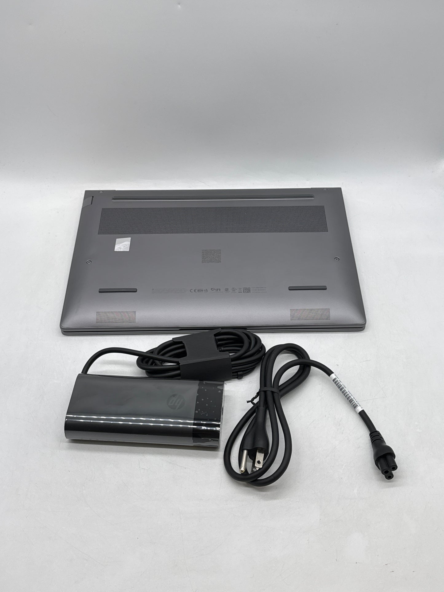 HP ZBook 8 14 G1i 14.0" Touch Core Ultra7 265H 512GB SSD 32GB RAM RTX ADA 500 4GB