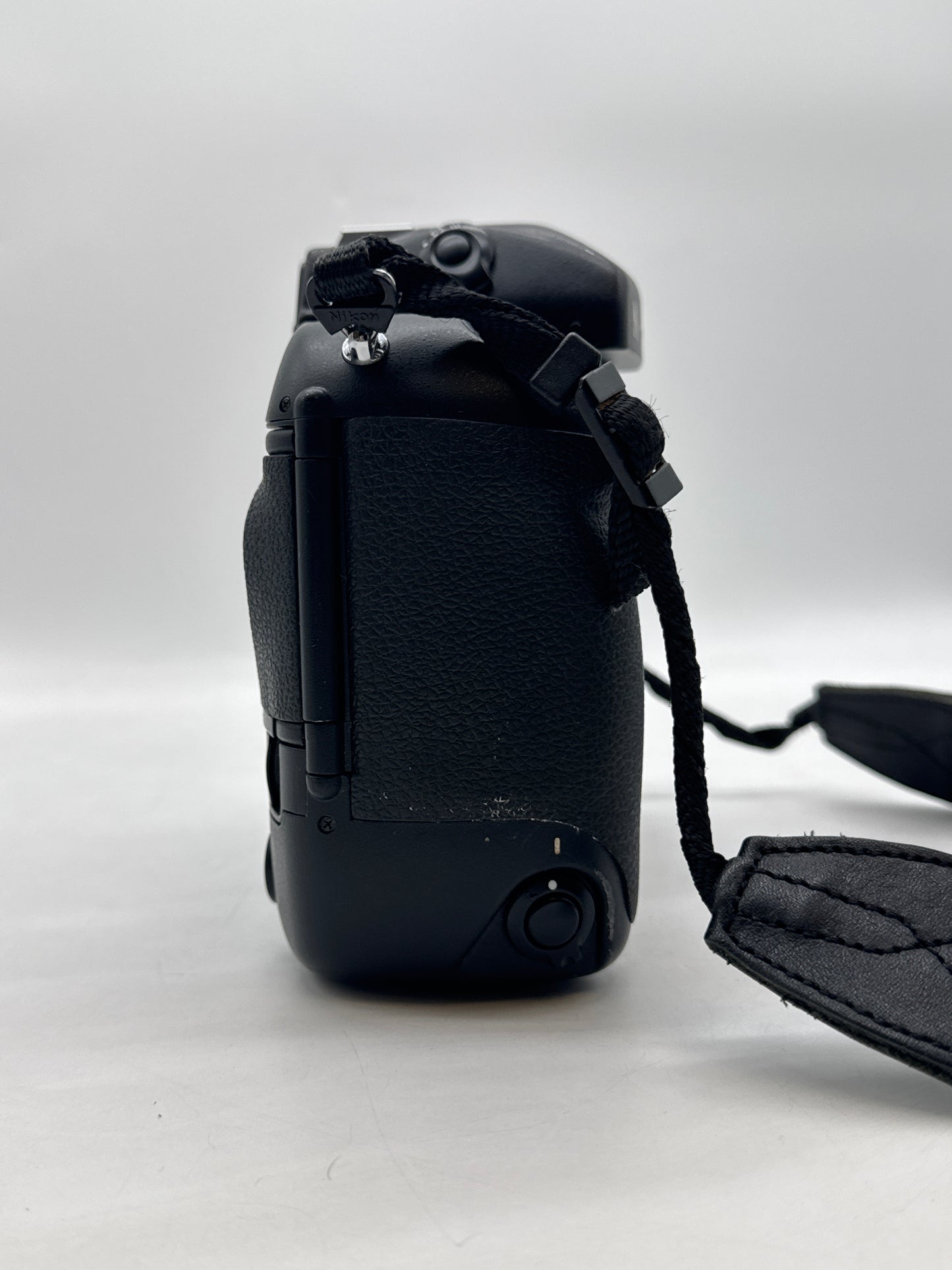 Nikon F5 35mm Film Camera SLR Body From JAPAN - Parts!