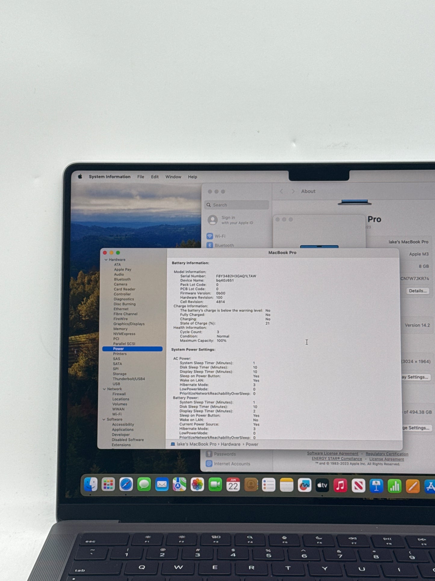 2023 Apple MacBook Pro 14.2" A2918 M3 8C-GPU 10C-CPU 512GB SSD 8GB RAM 3 Cycle